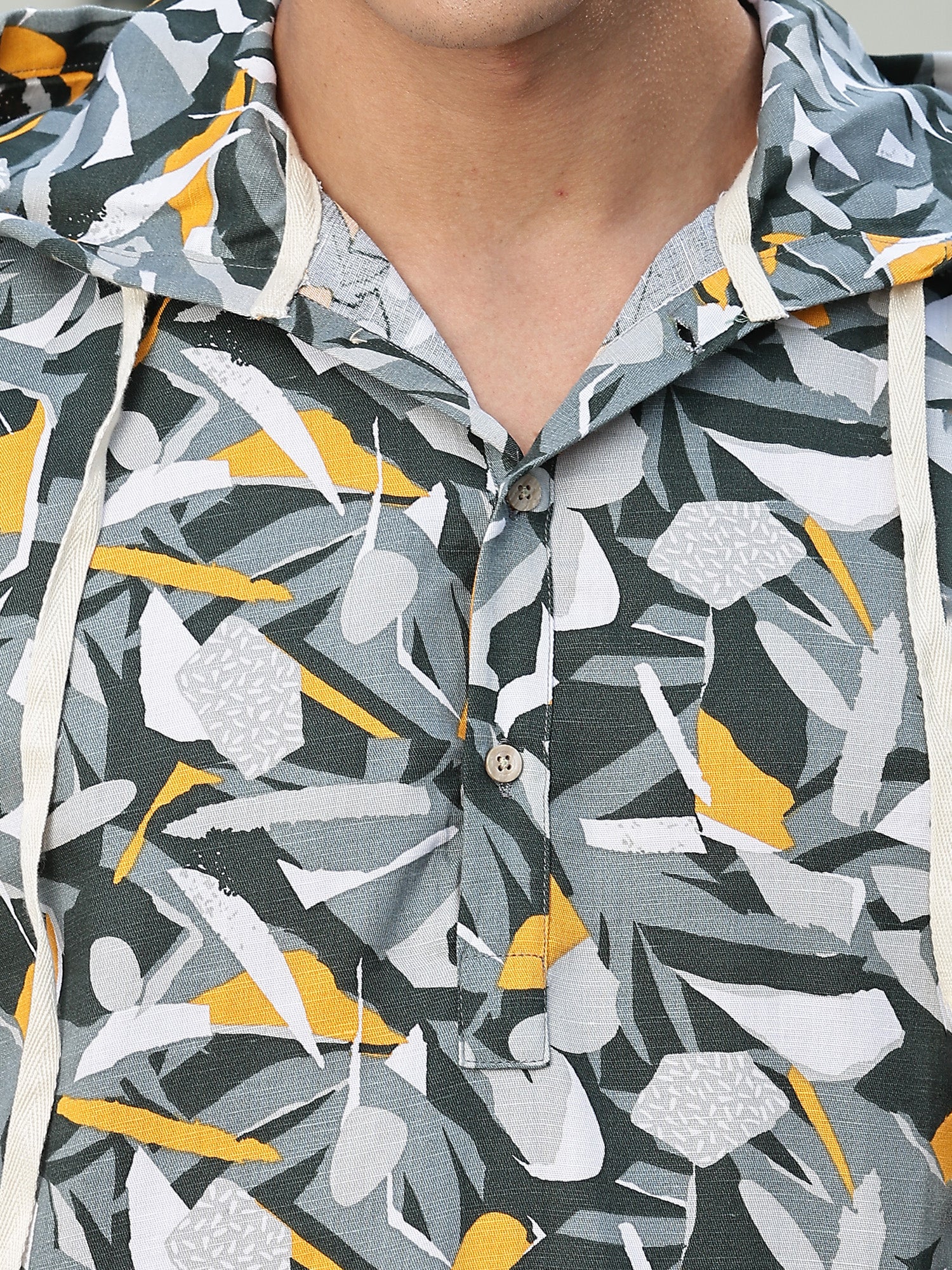 Thomas Scott Men Grey Slim Fit Long Sleeves Abstract Printed Linen Hodded Shirt
