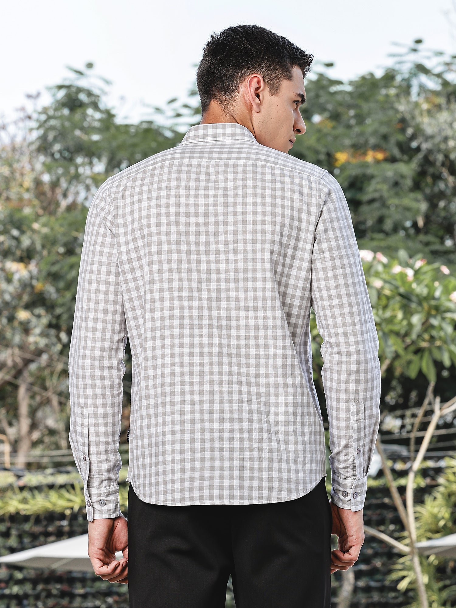Thomas Scott Men Grey Slim Fit Long Sleeve Gingham Checks Cotton Casual Shirt
