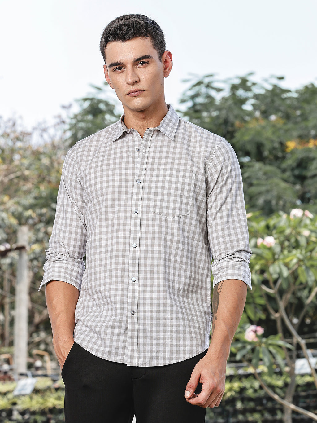Thomas Scott Men Grey Slim Fit Long Sleeve Gingham Checks Cotton Casual Shirt