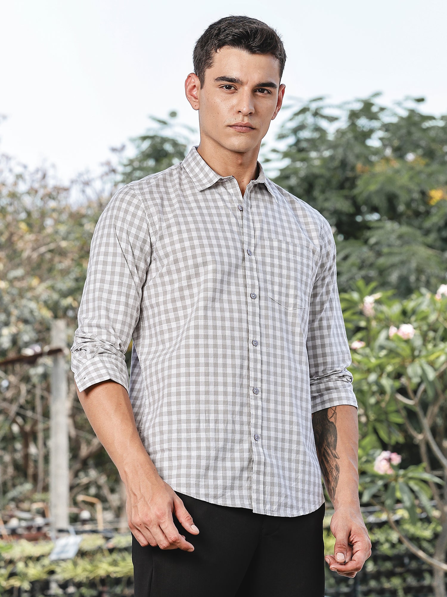 Thomas Scott Men Grey Slim Fit Long Sleeve Gingham Checks Cotton Casual Shirt