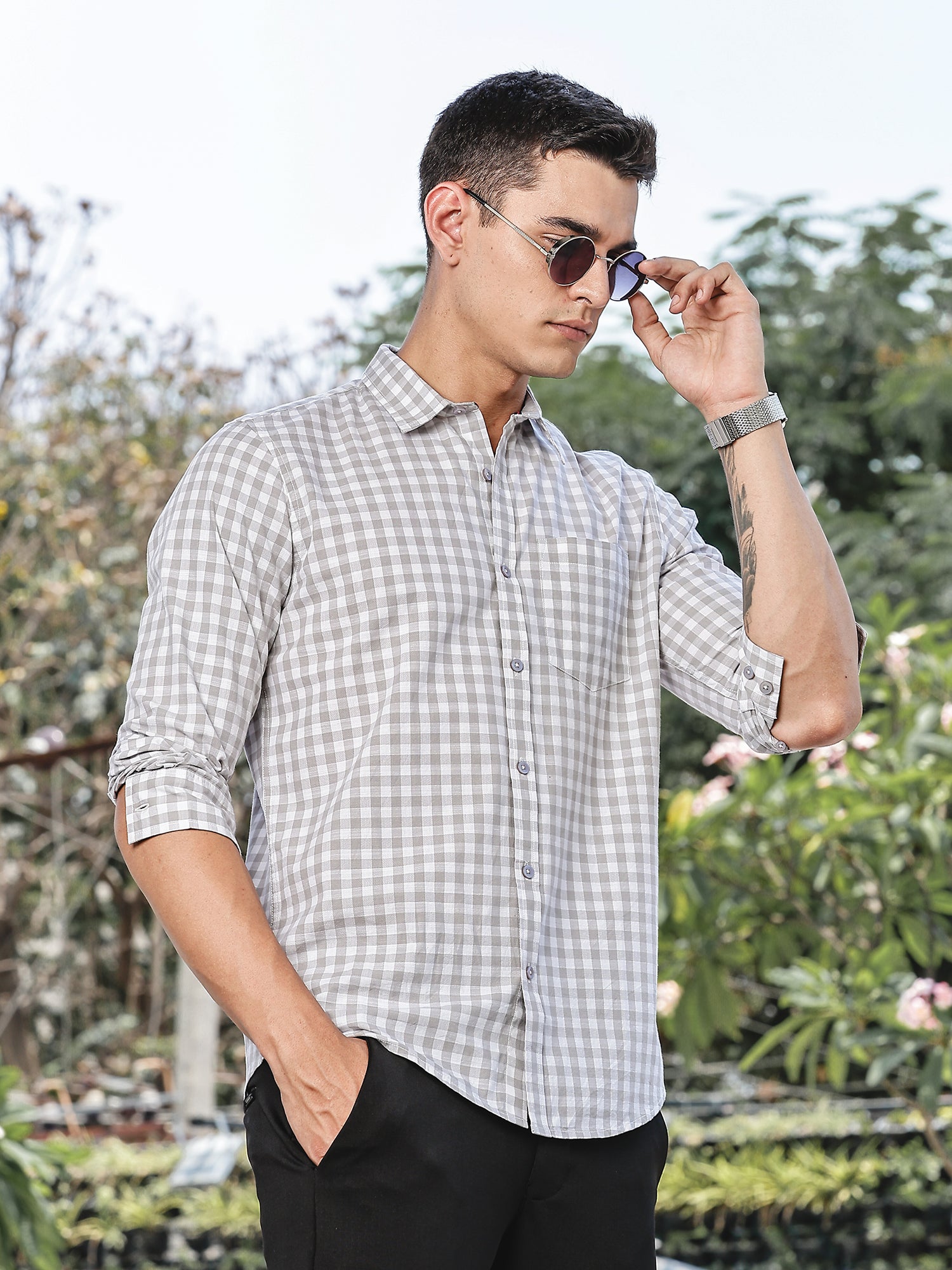 Thomas Scott Men Grey Slim Fit Long Sleeve Gingham Checks Cotton Casual Shirt