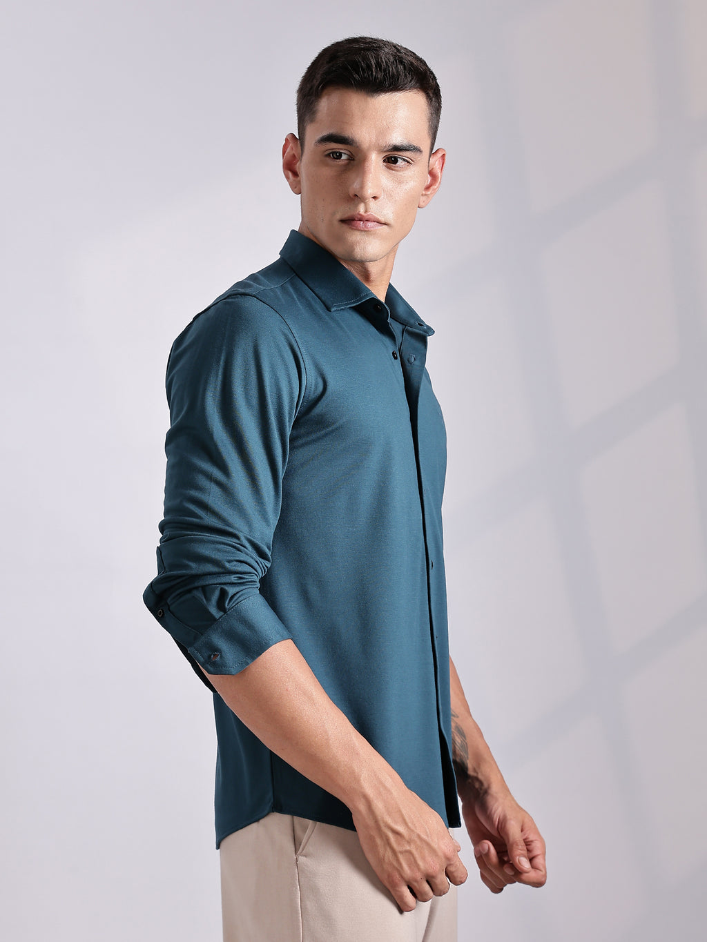 Thomas Scott Men Teal Slim Fit Long Sleeve Solid Knitted Casual Shirt