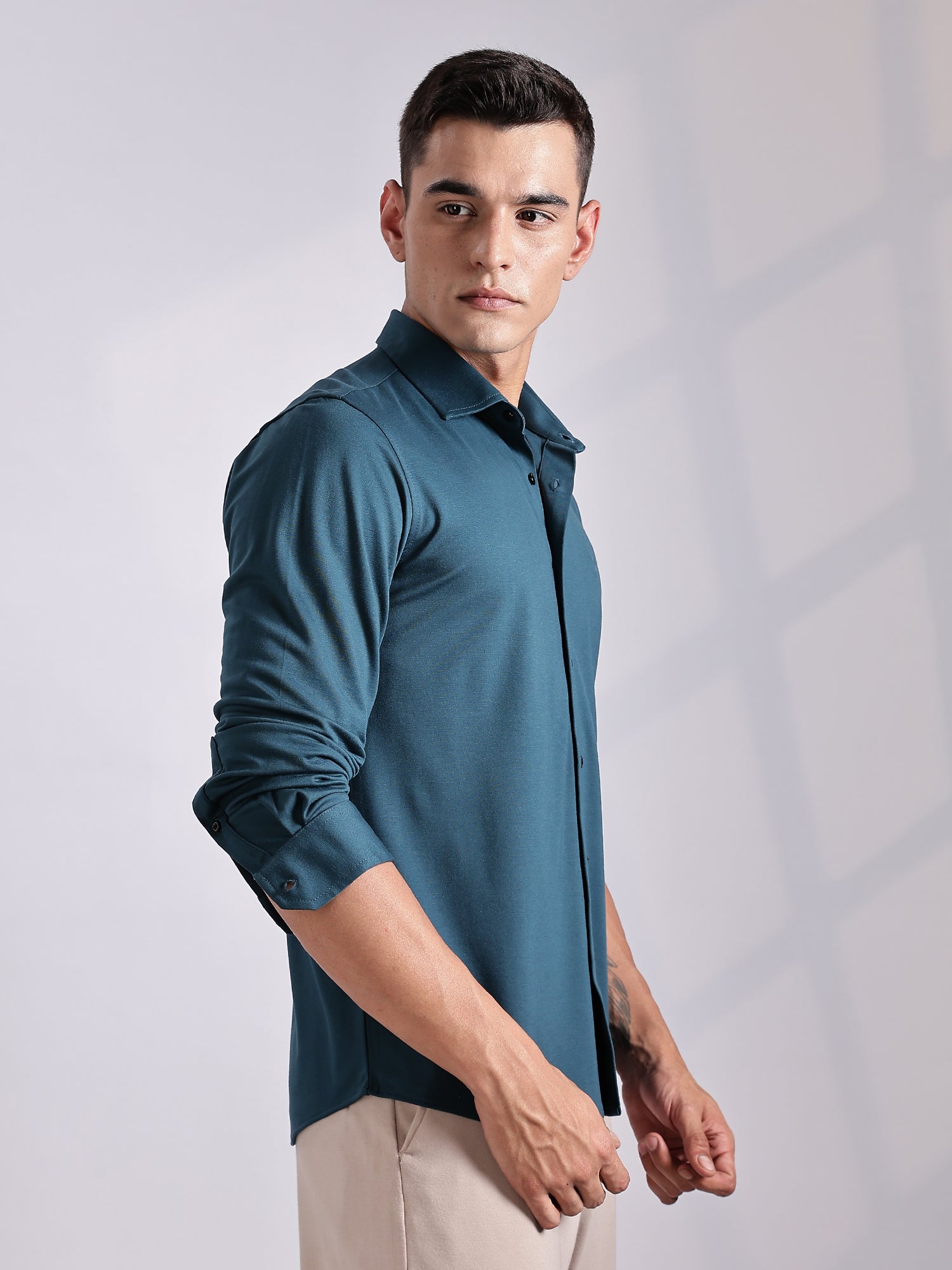 Thomas Scott Men Teal Slim Fit Long Sleeve Solid Knitted Casual Shirt