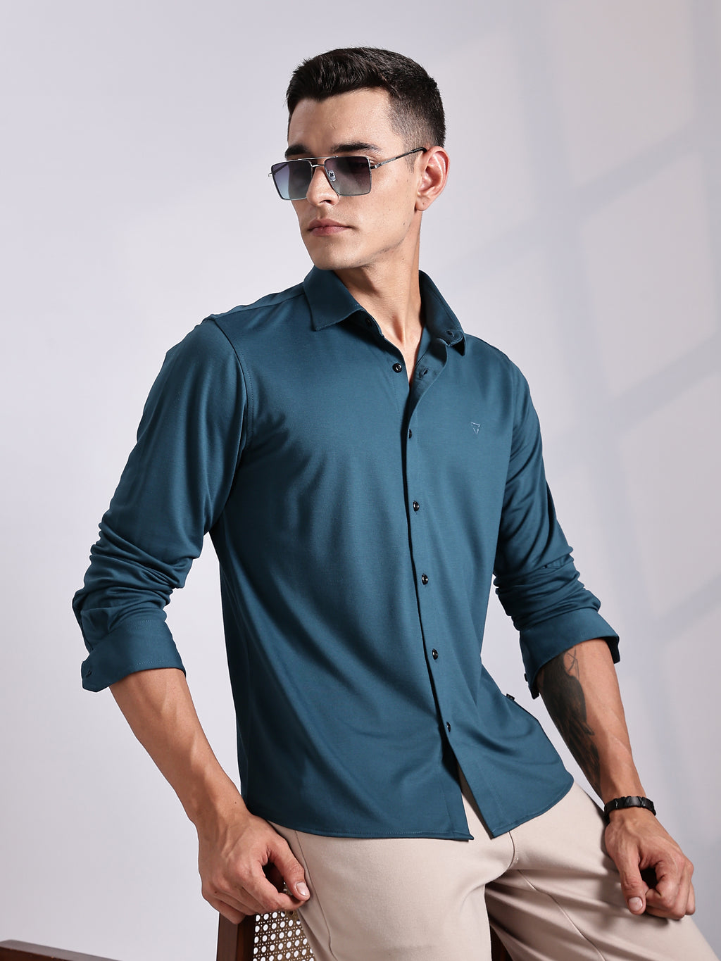 Thomas Scott Men Teal Slim Fit Long Sleeve Solid Knitted Casual Shirt