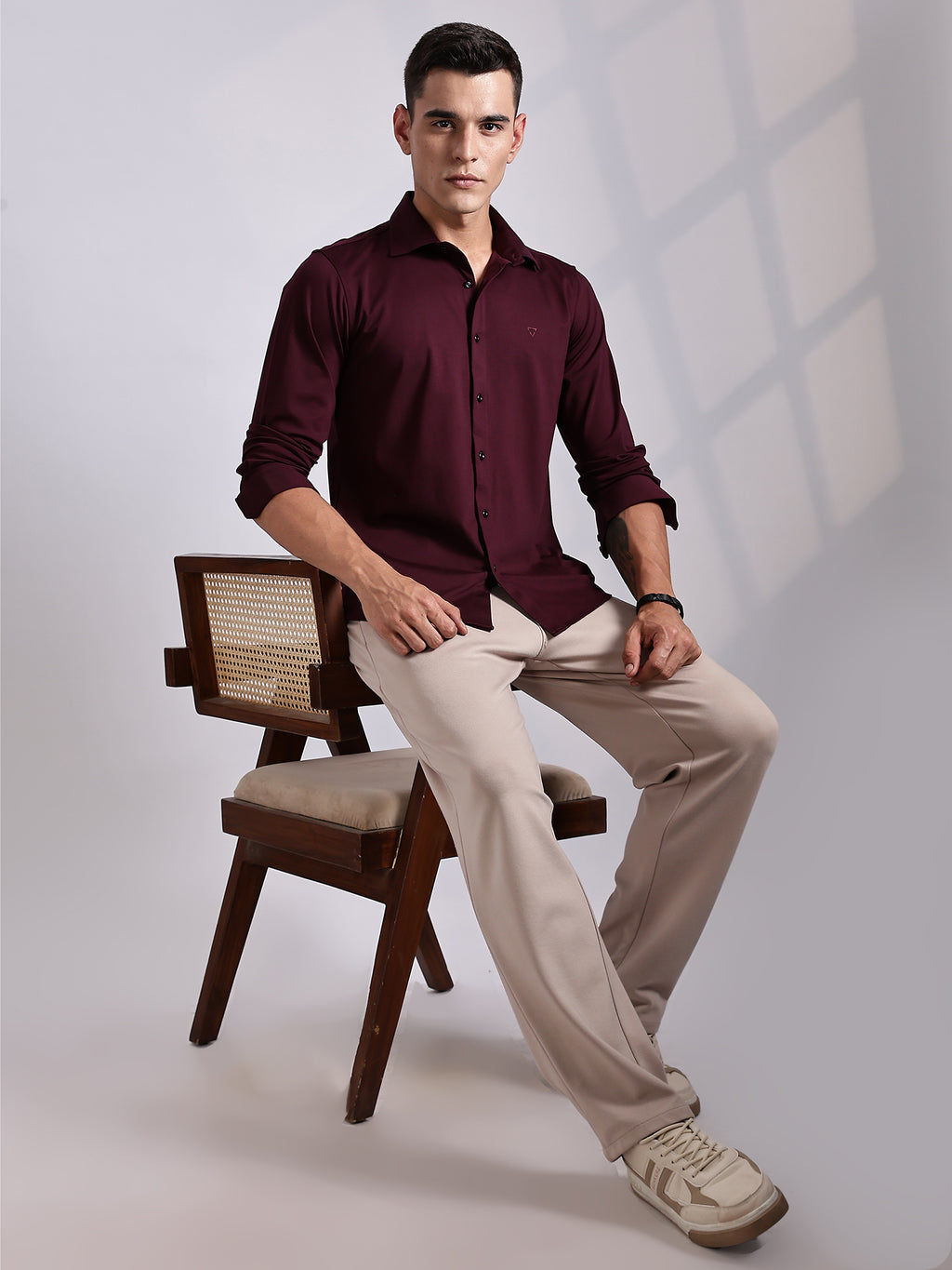 Thomas Scott Men Wine Slim Fit Long Sleeve Solid Knitted Casual Shirt