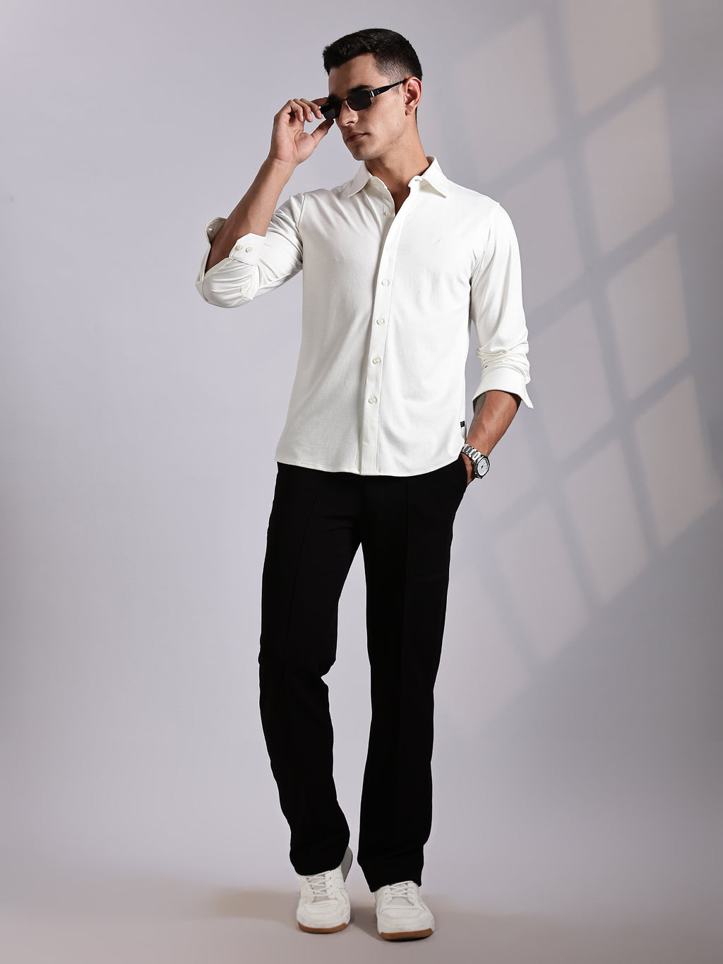 Thomas Scott Men White Slim Fit Long Sleeve Solid Knitted Casual Shirt
