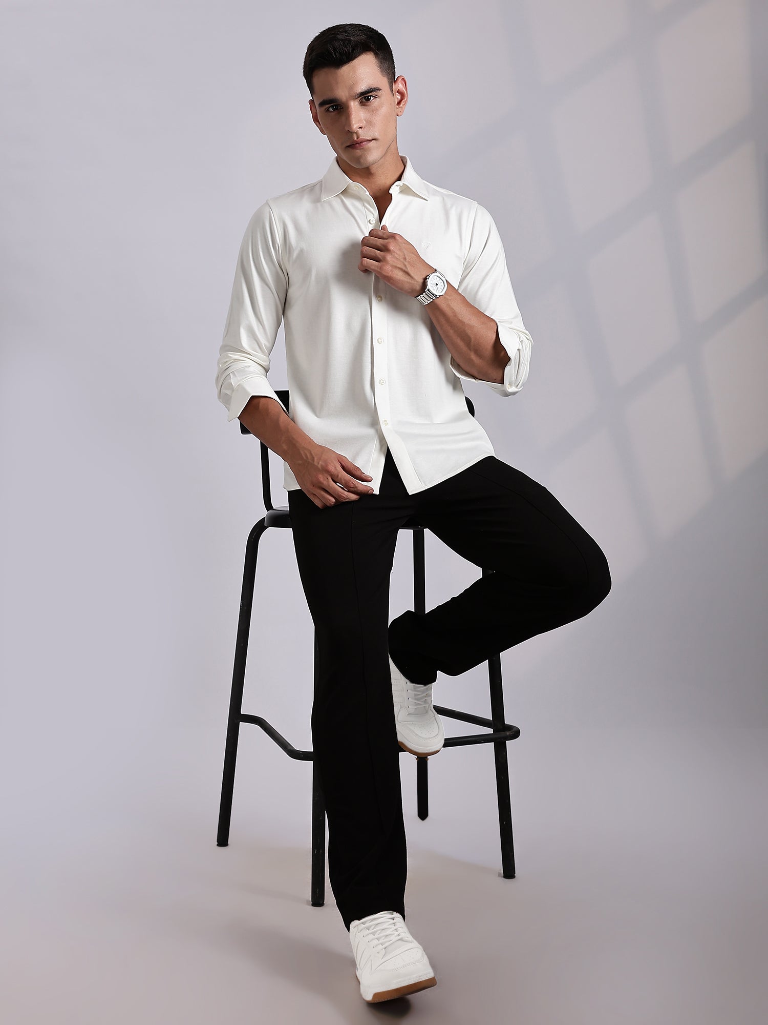 Thomas Scott Men White Slim Fit Long Sleeve Solid Knitted Casual Shirt