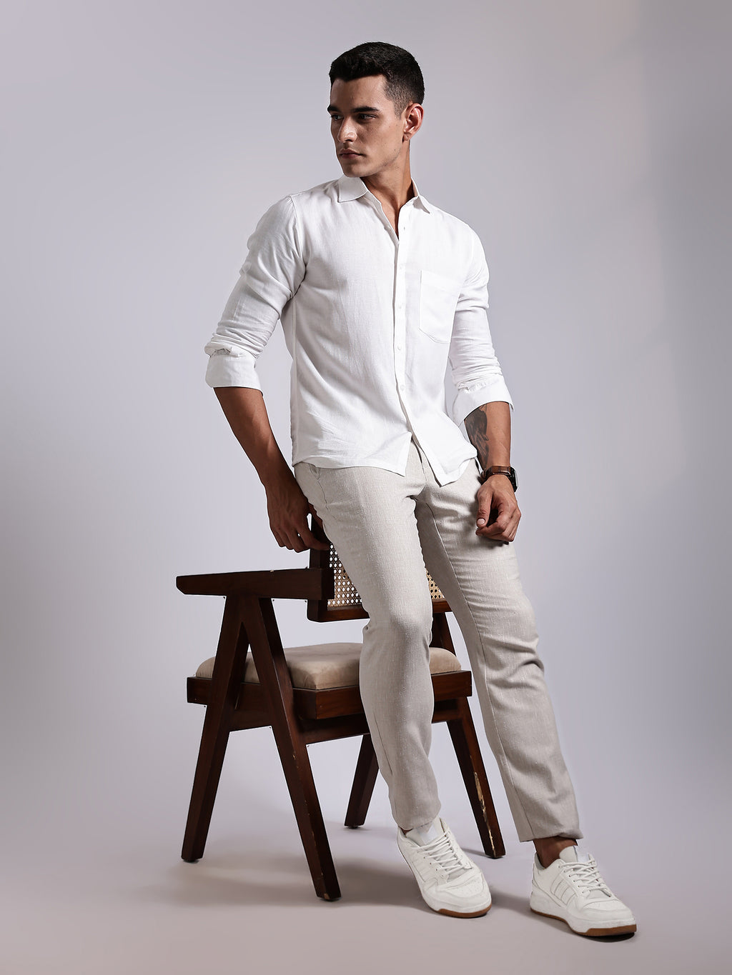 Thomas Scott Men Cream Mid-Rise Regular Fit Linen Chinos Trouser