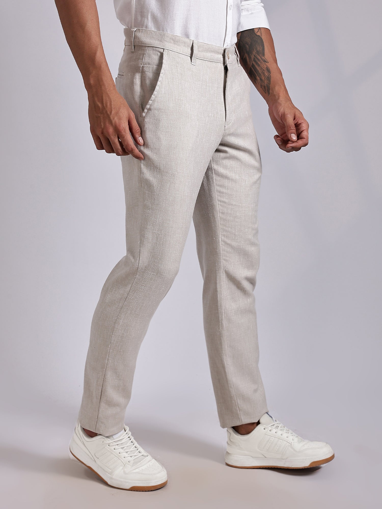 Thomas Scott Men Cream Mid-Rise Regular Fit Linen Chinos Trouser