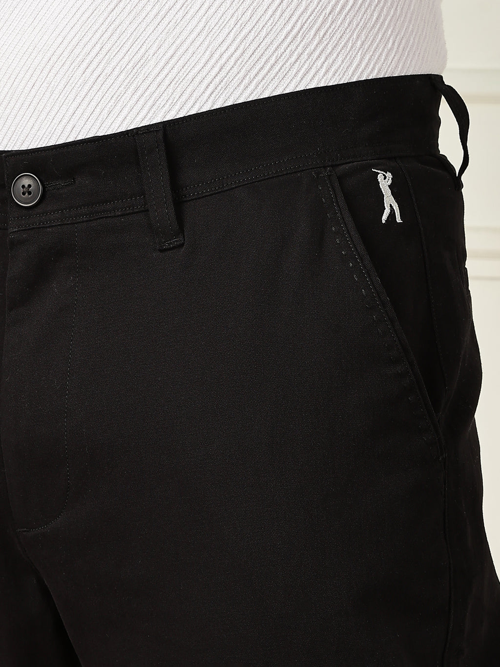 Thomas Scott Men Black Mid-Rise Straight Fit Solid Woven Chinos Trouser