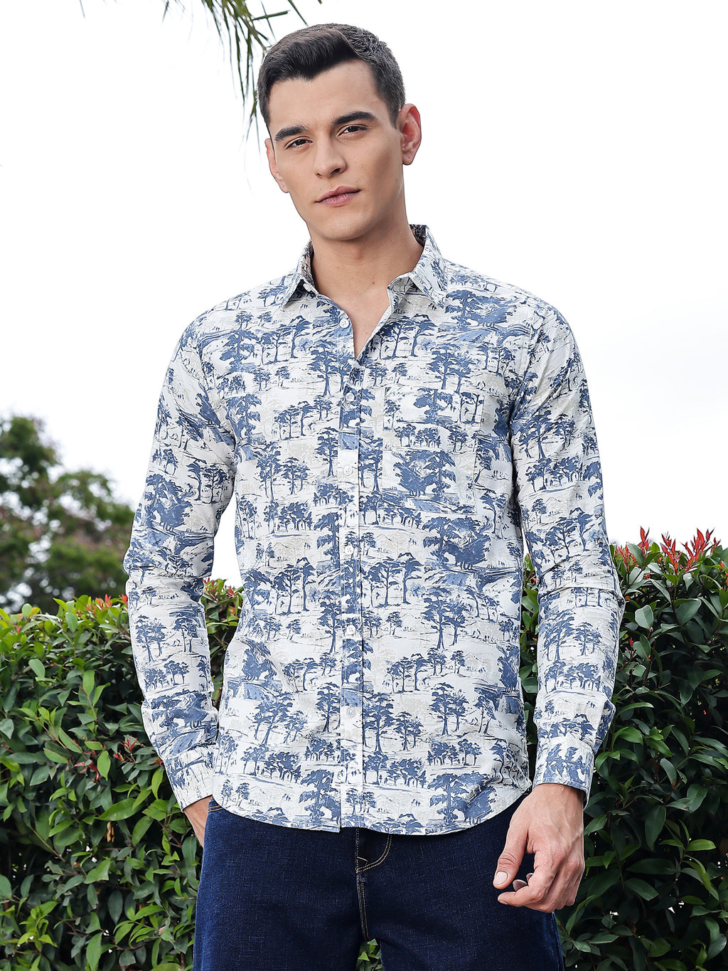 Thomas Scott Men Blue Regular Fit Long Sleeves Geometric Print Pure Cotton Casual Shirt