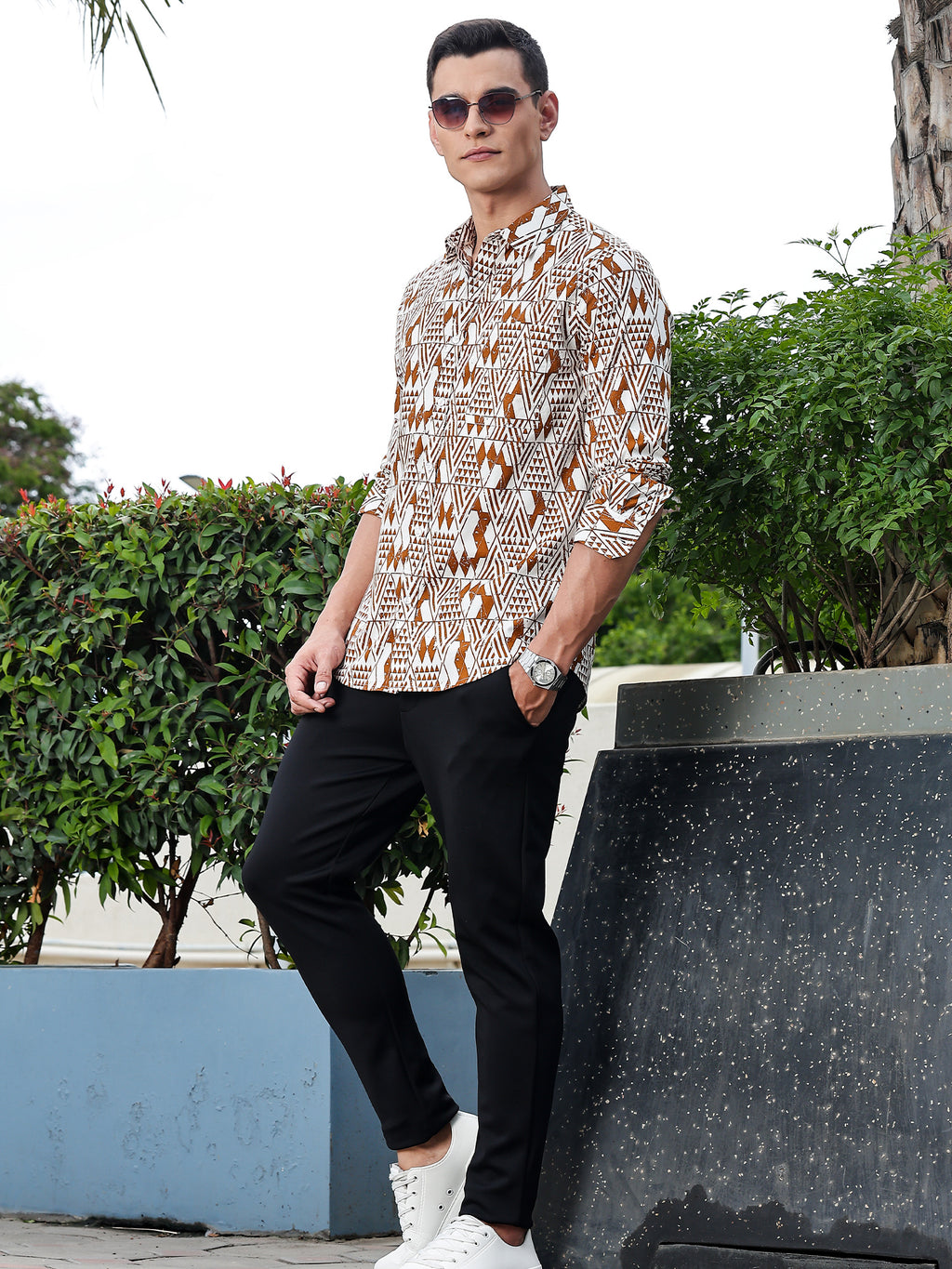 Thomas Scott Men Brown Regular Fit Long Sleeves Geometric Print Pure Cotton Casual Shirt