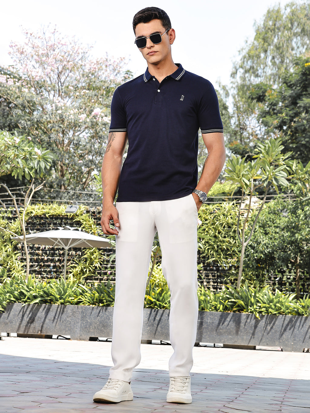 Thomas Scott Men Navy Regular Fit Short Sleeves Solid Polo Collar Knitted Tshirt