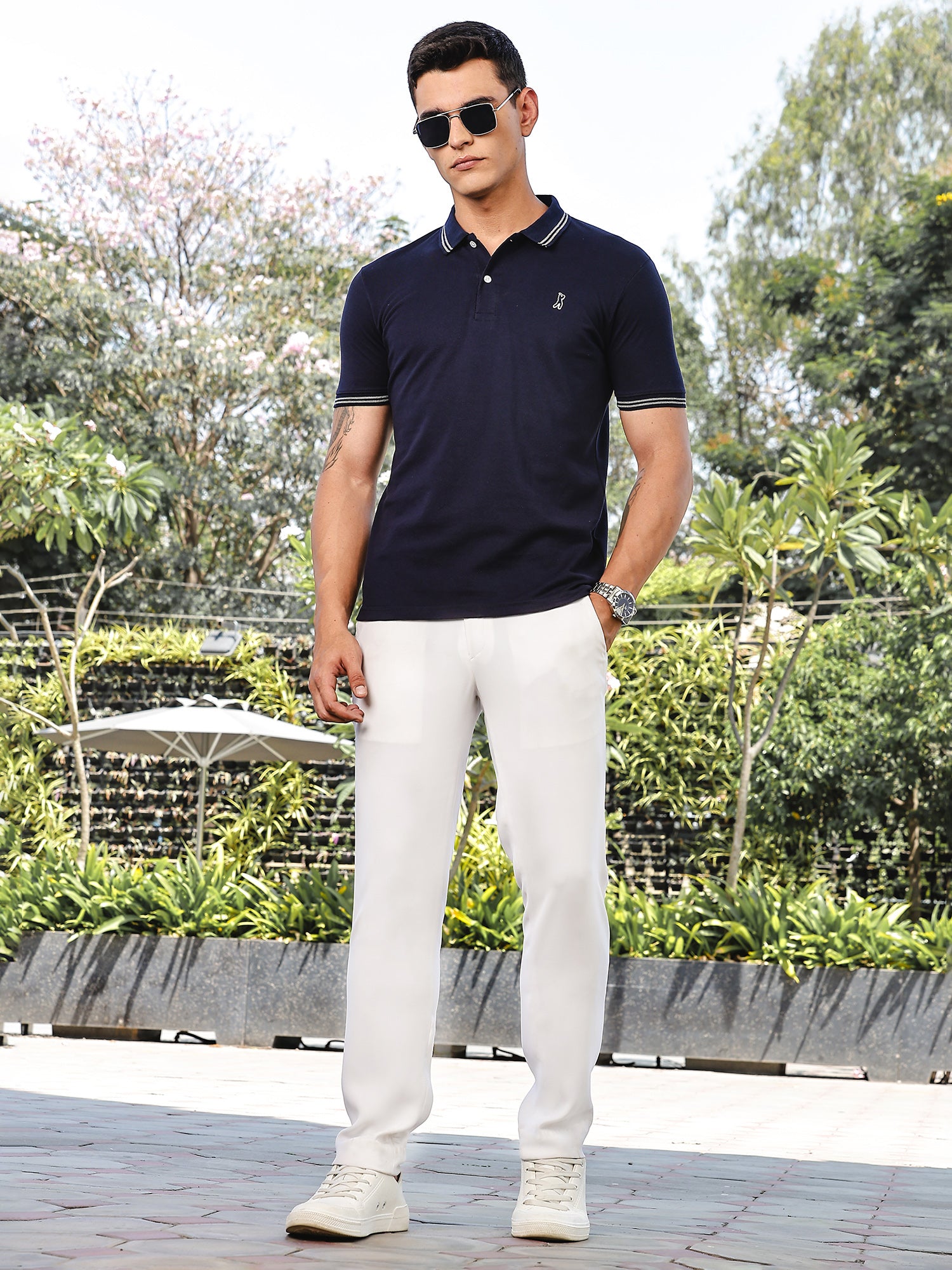 Thomas Scott Men Navy Regular Fit Short Sleeves Solid Polo Collar Knitted Tshirt
