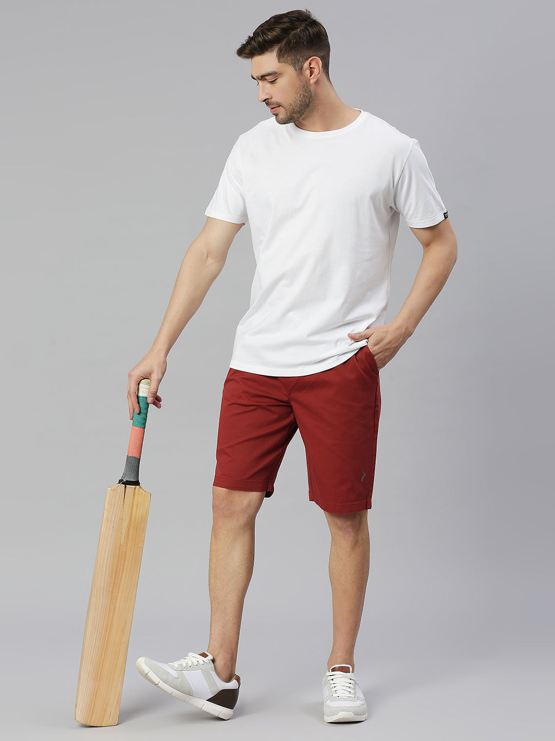 Thomas Scott Men Wine Slim Fit Mid-Rise Solid Woven Shorts