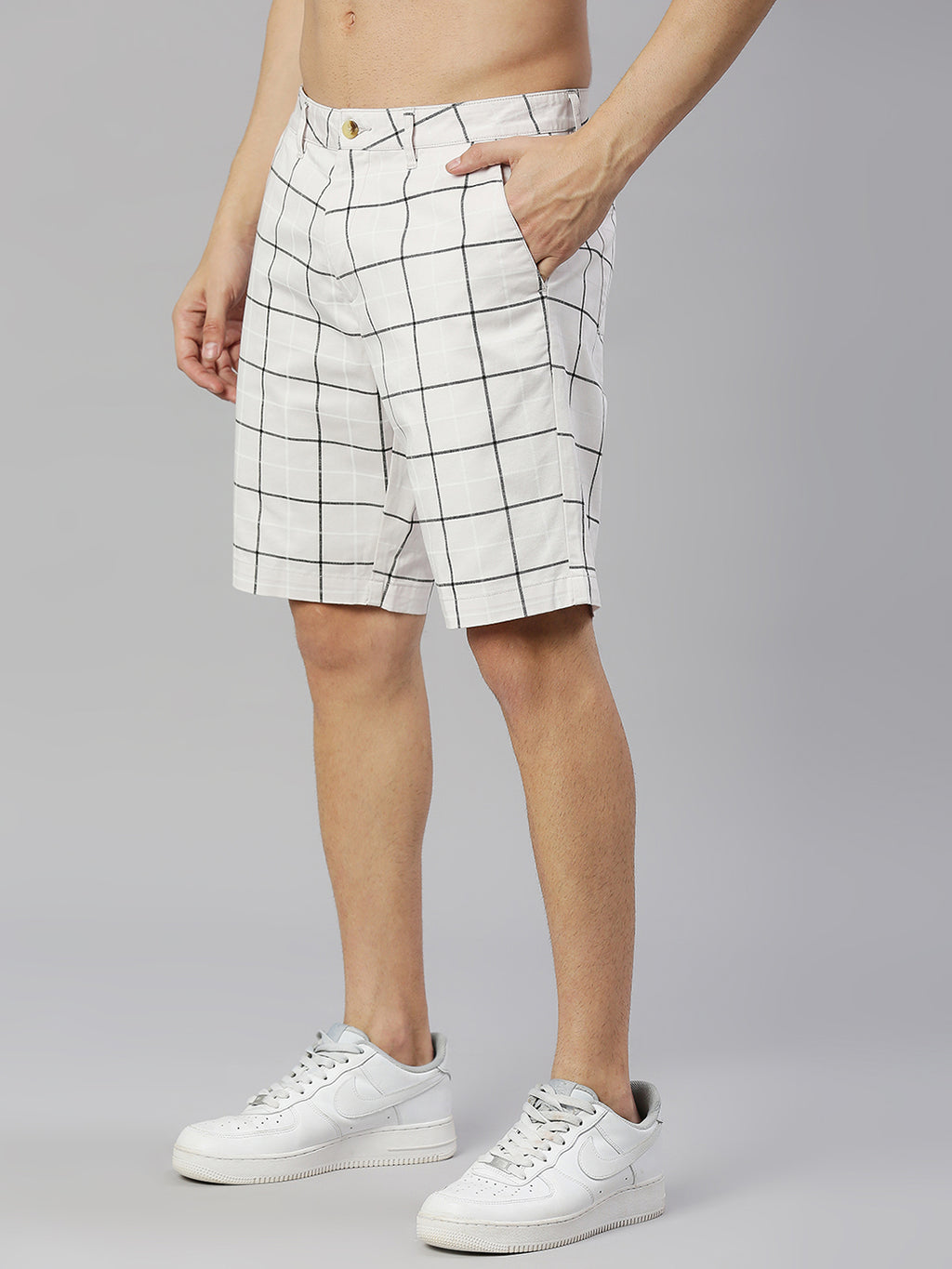 Thomas Scott Men Grey Mid-Rise Slim Fit Checkered Woven Shorts