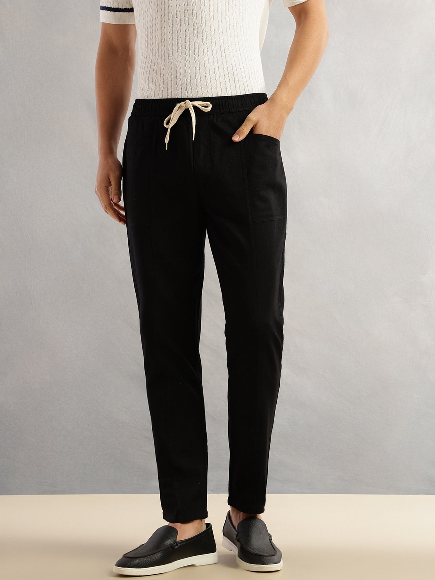 Thomas Scott Men Black Regular Fit Mid-Rise Drawstring Solid Cotton Woven Trouser