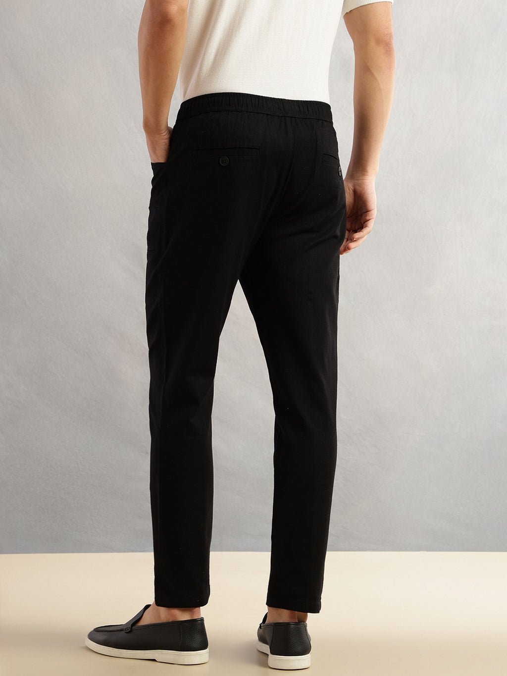 Thomas Scott Men Black Regular Fit Mid-Rise Drawstring Solid Cotton Woven Trouser