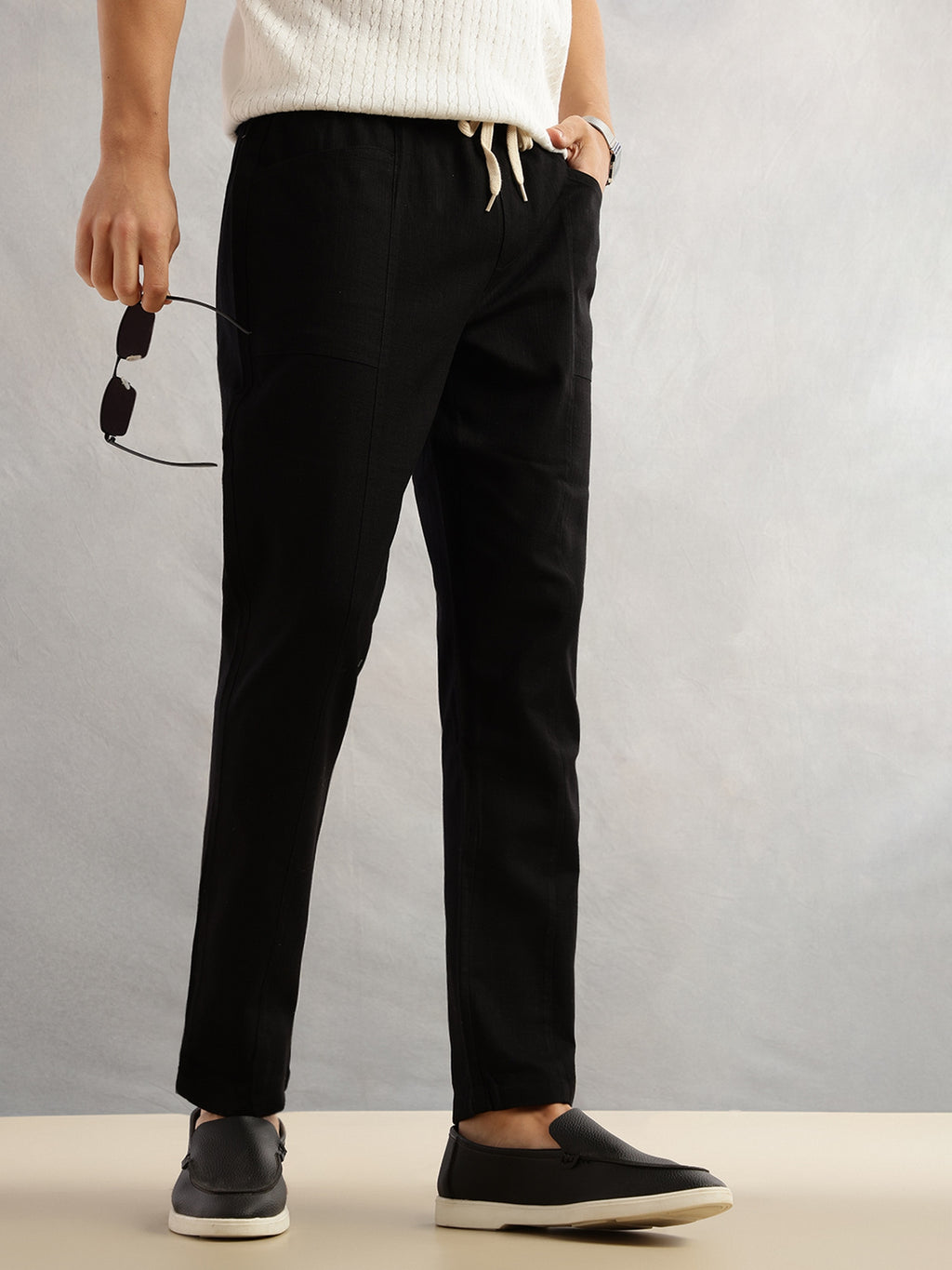 Thomas Scott Men Black Regular Fit Mid-Rise Drawstring Solid Cotton Woven Trouser