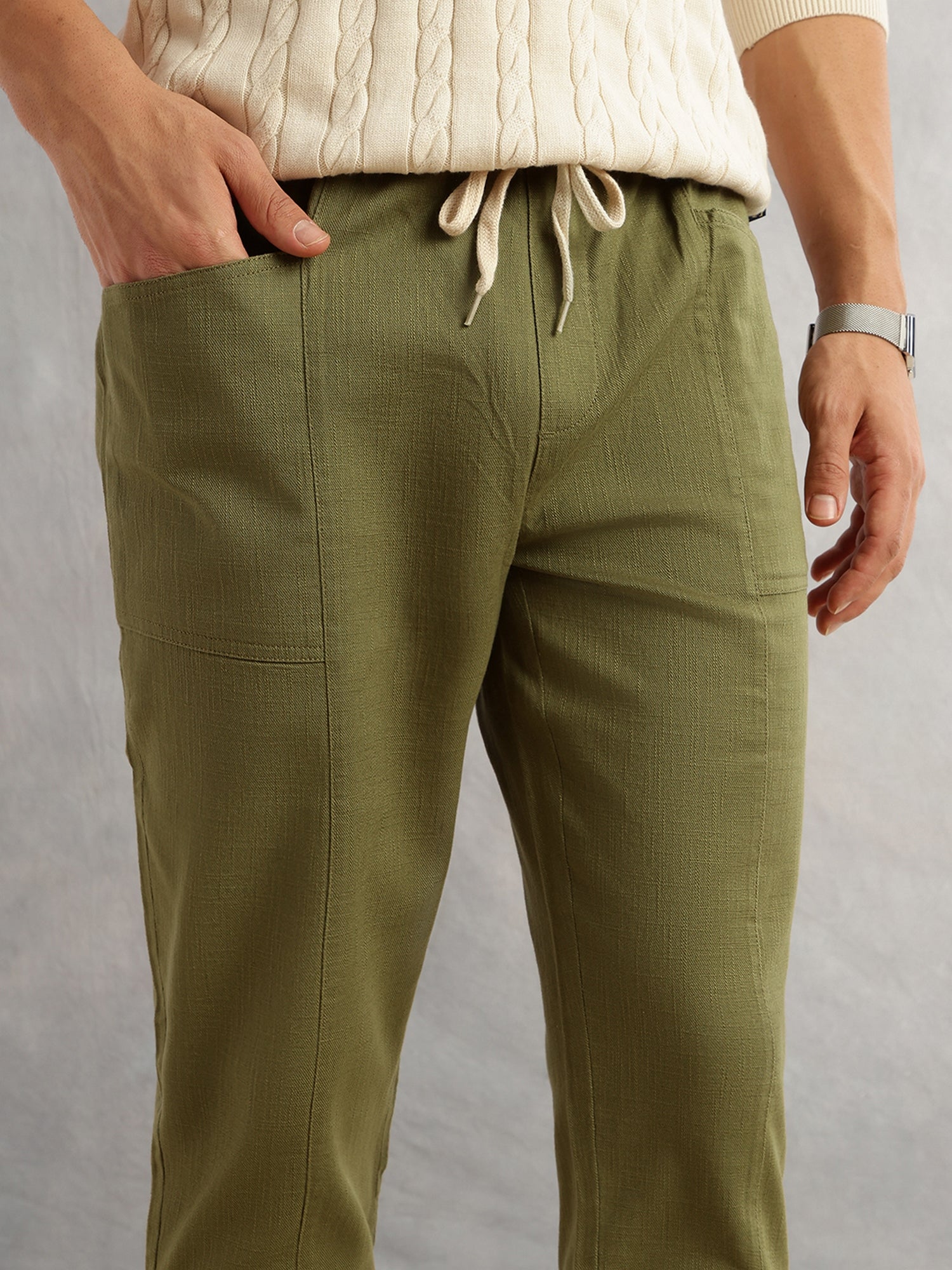 Thomas Scott Men Olive Regular Fit Mid-Rise Drawstring Solid Cotton Woven Trouser
