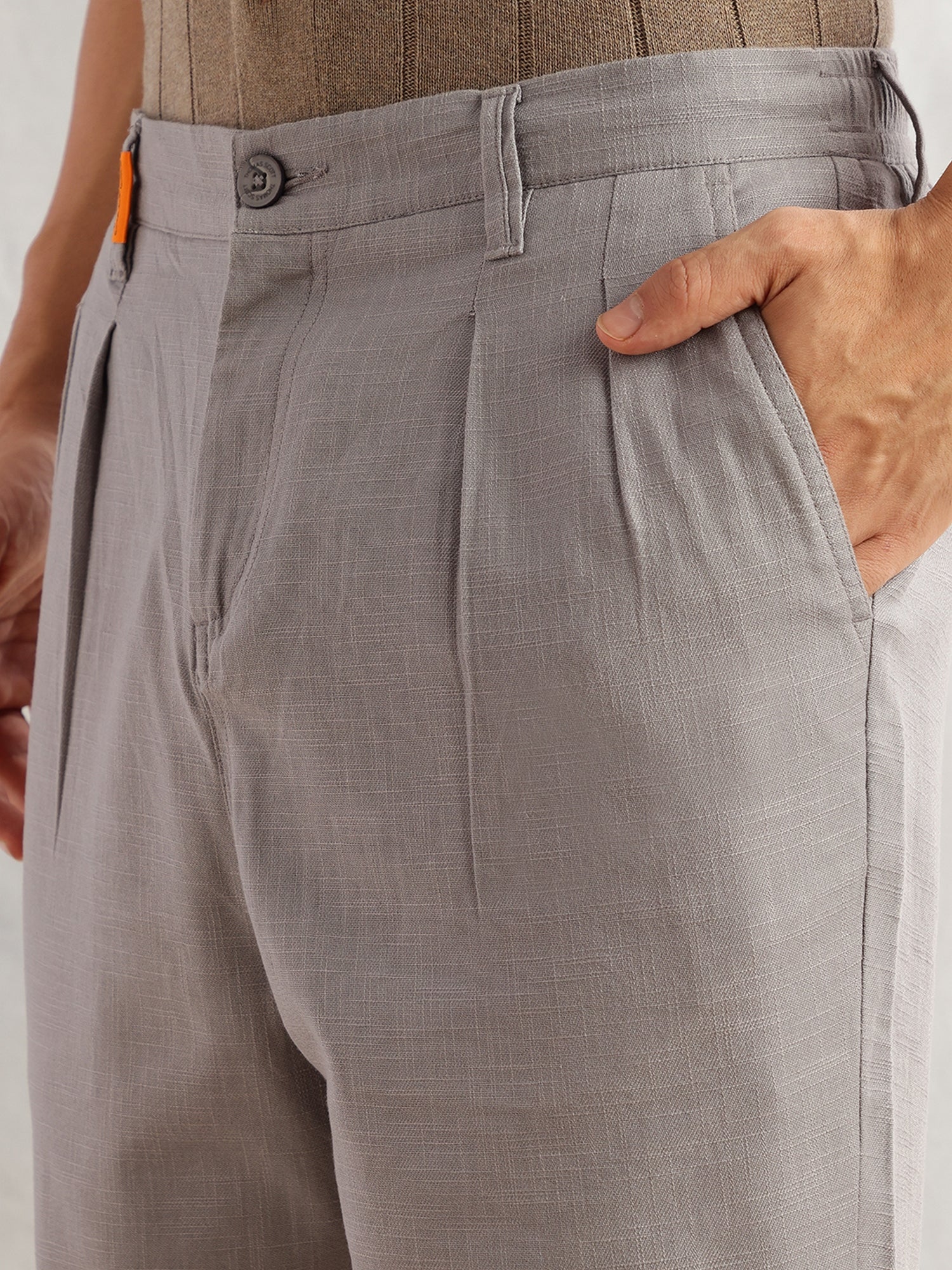 Thomas Scott Men Grey Regular Fit Mid-Rise Solid 100% Cotton Pleated Design Woven Trouser