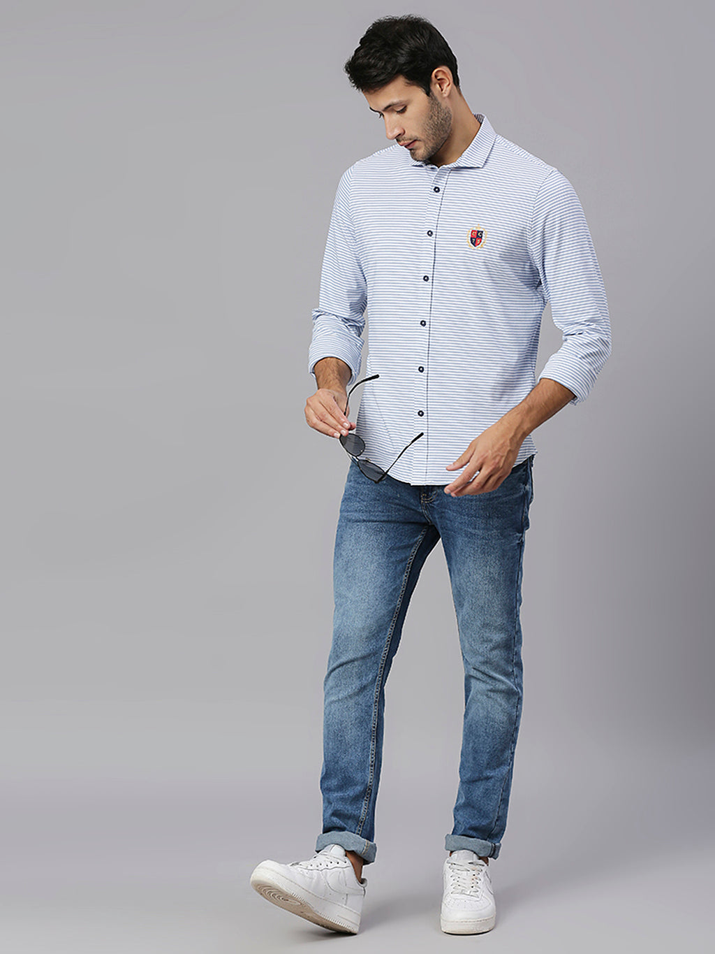 Thomas Scott Men Light Blue Classic Slim Fit Long Sleeves Spread Collar Pinstripes Knitted Casual Shirt