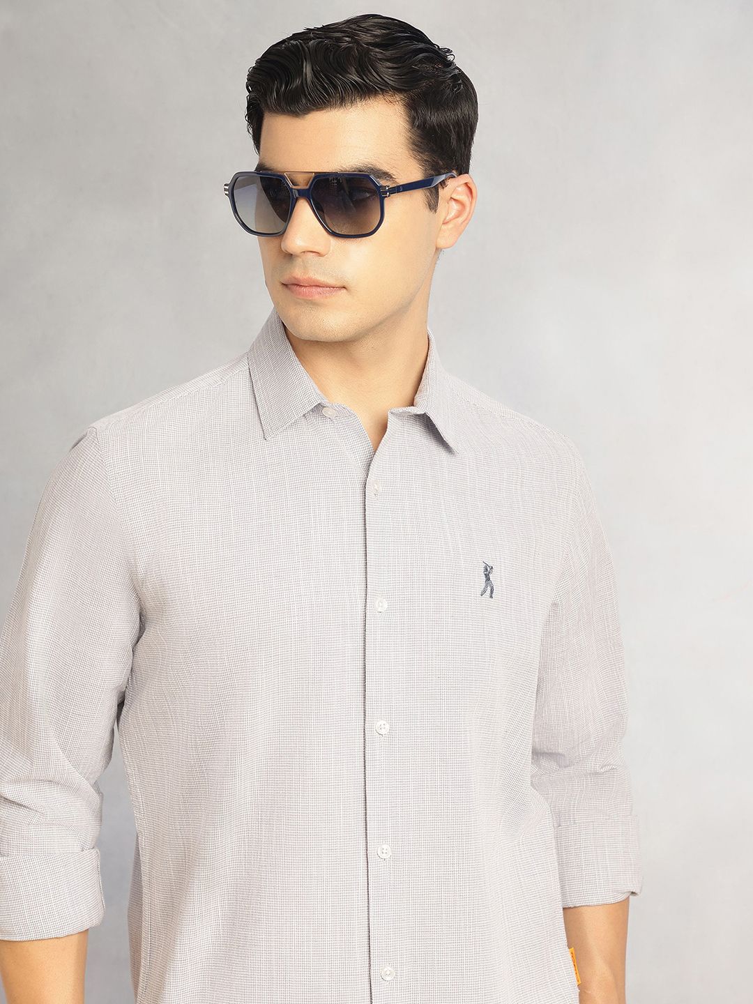 Grey Cricket Club Collection Slim Fit Long Sleeves Spread Collar Pinstripes Cotton Linen Casual Shirt For Men