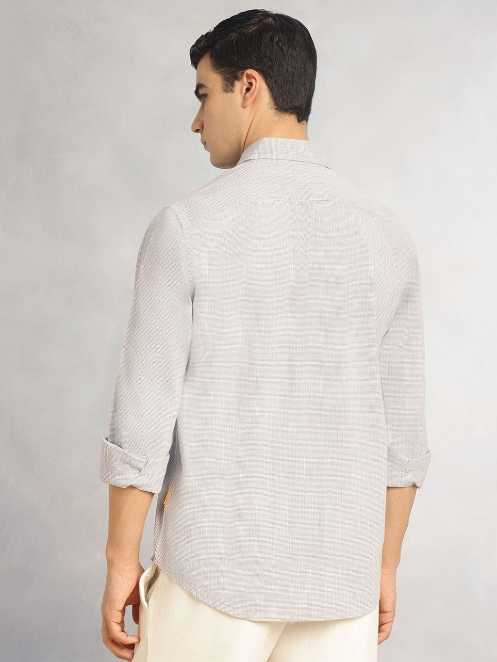 Grey Cricket Club Collection Slim Fit Long Sleeves Spread Collar Pinstripes Cotton Linen Casual Shirt For Men