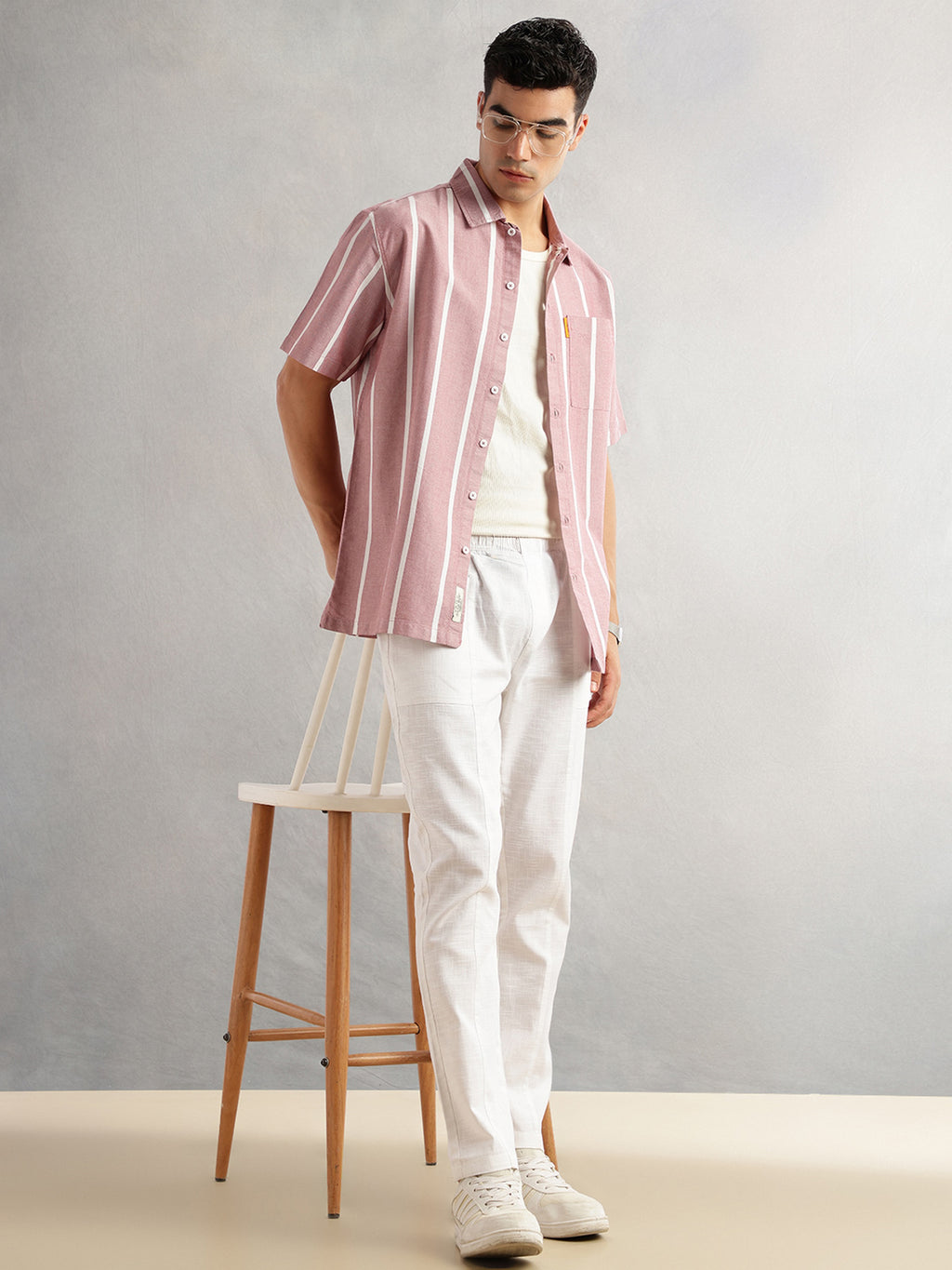 Thomas Scott Men Red Oversized Fit Short Sleeves Cuban Collar Vertical Stripes 100% Collar Oxford Casual Shirt