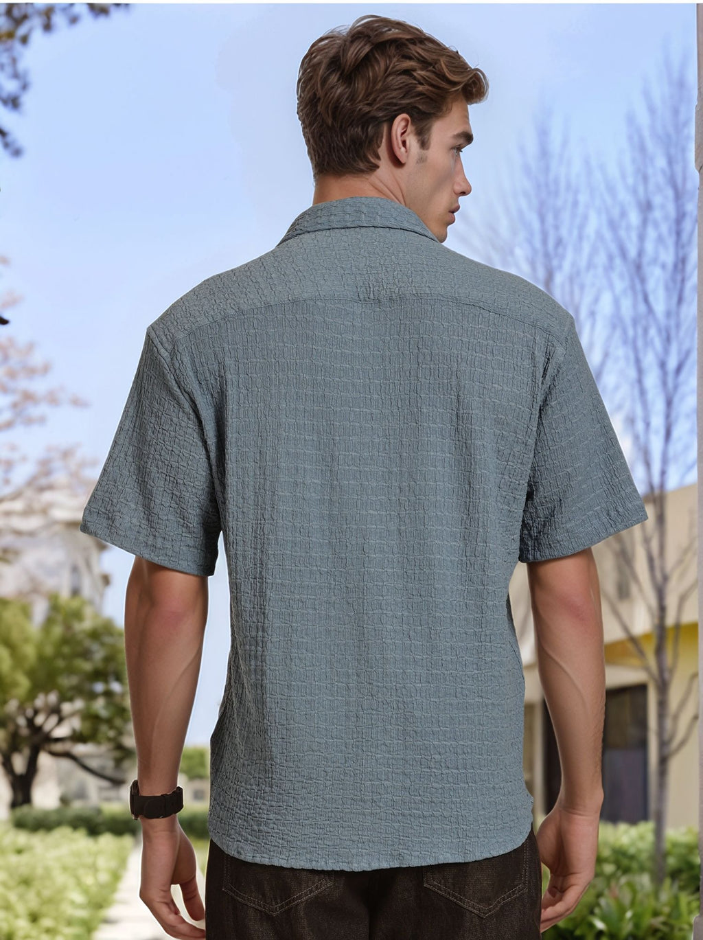 Thomas Scott Men Blue Regular Fit Short Sleeves Cuban Collar Seersucker Shirt