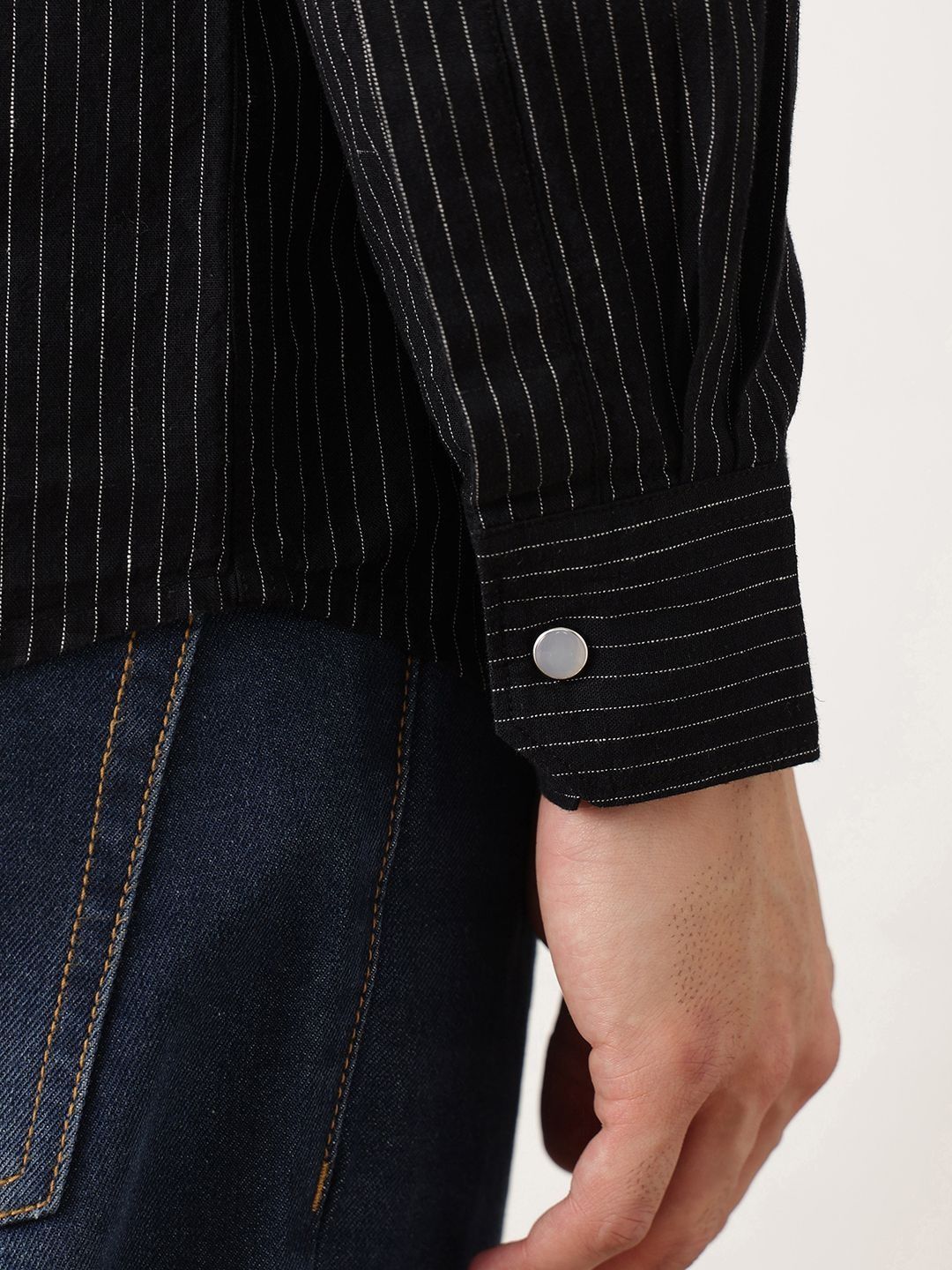 Black Premium Slim Fit Long Sleeves Spread Collar Pinstripes Cotton Linen Casual Shirt For Men