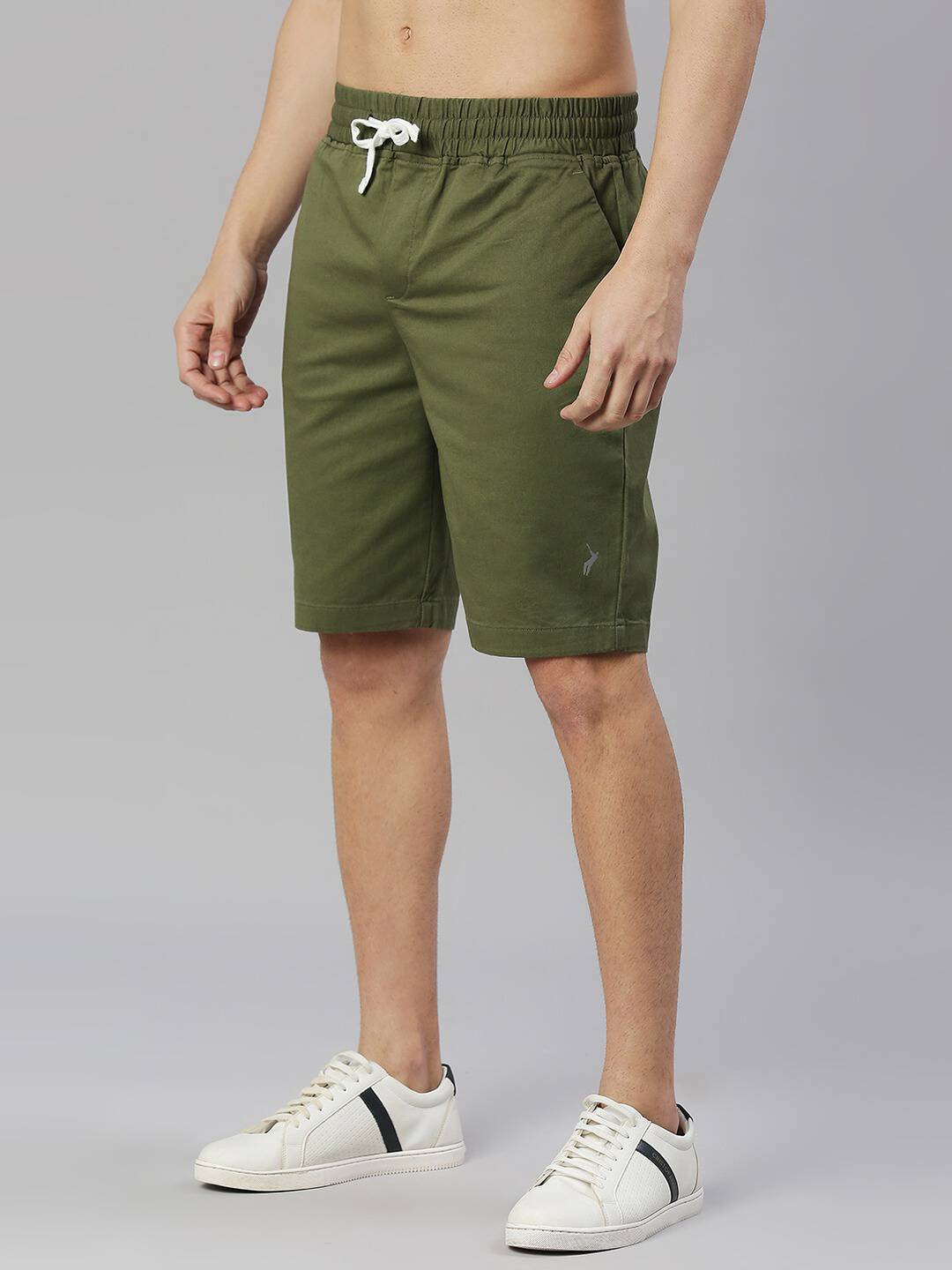 Thomas Scott Men Mid-Rise Slim Fit Shorts