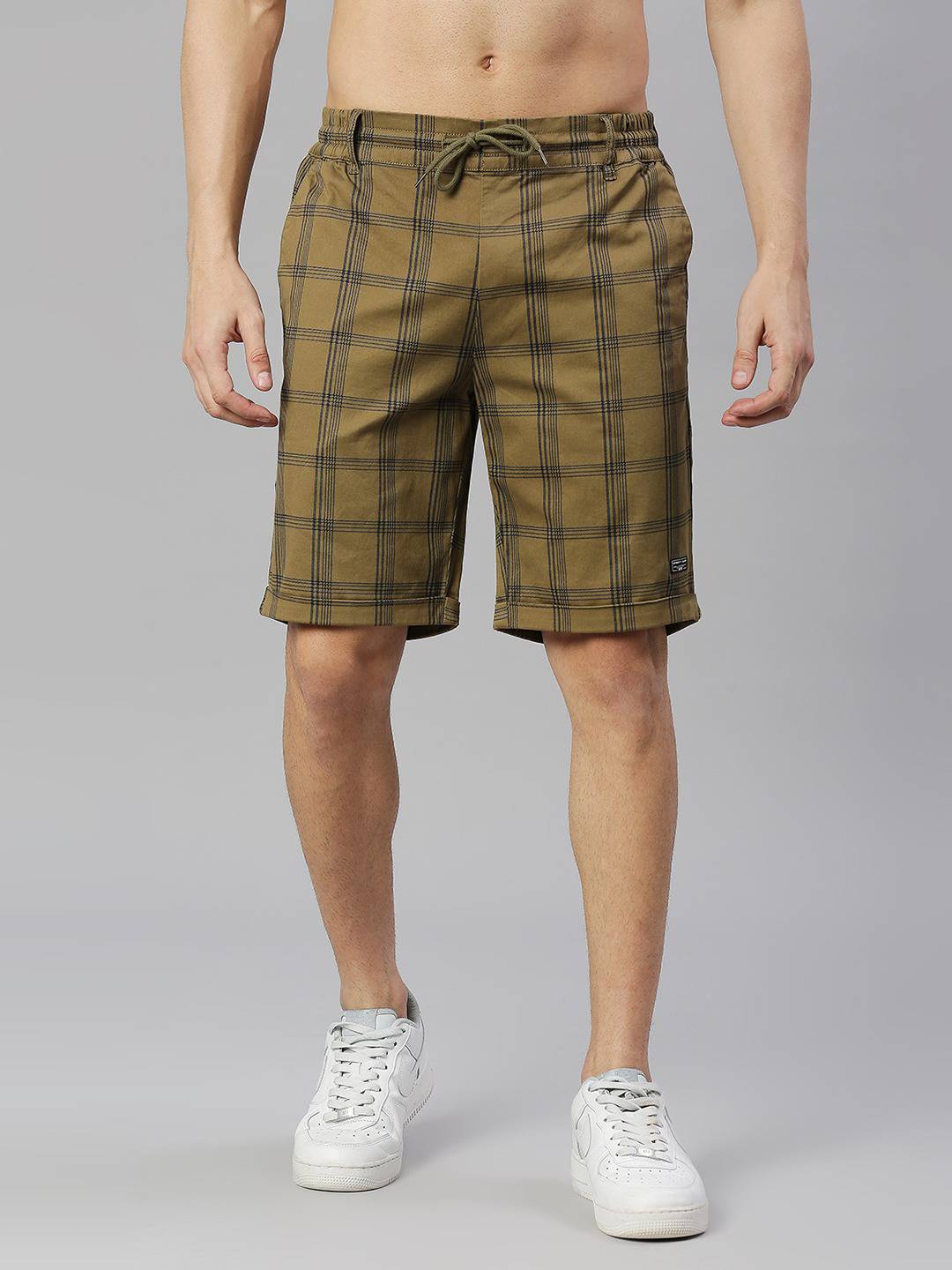 Thomas Scott Men Checked Mid-Rise Slim Fit Shorts