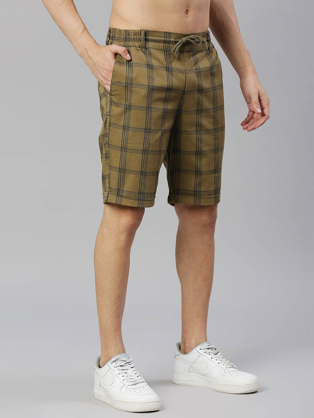Thomas Scott Men Checked Mid-Rise Slim Fit Shorts