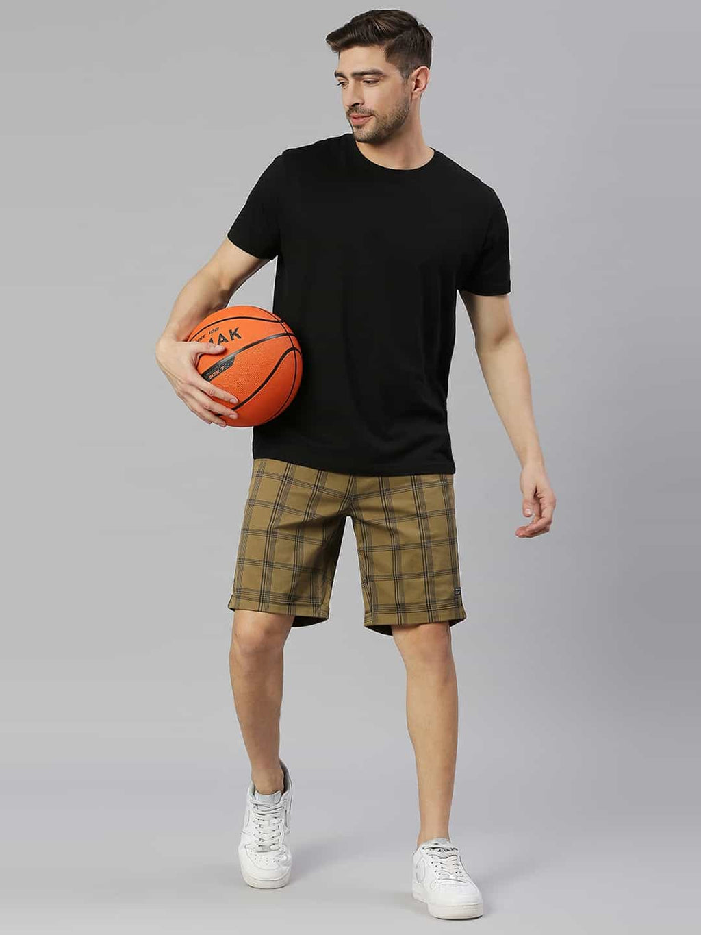 Thomas Scott Men Checked Mid-Rise Slim Fit Shorts