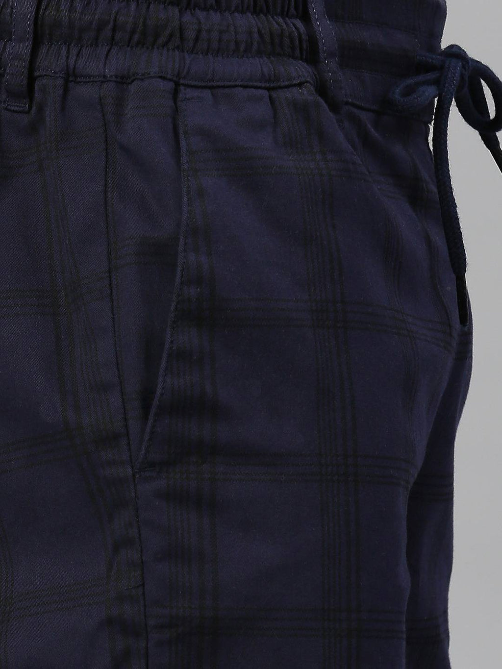 Thomas Scott Men Checked Mid-Rise Slim Fit Sports Shorts
