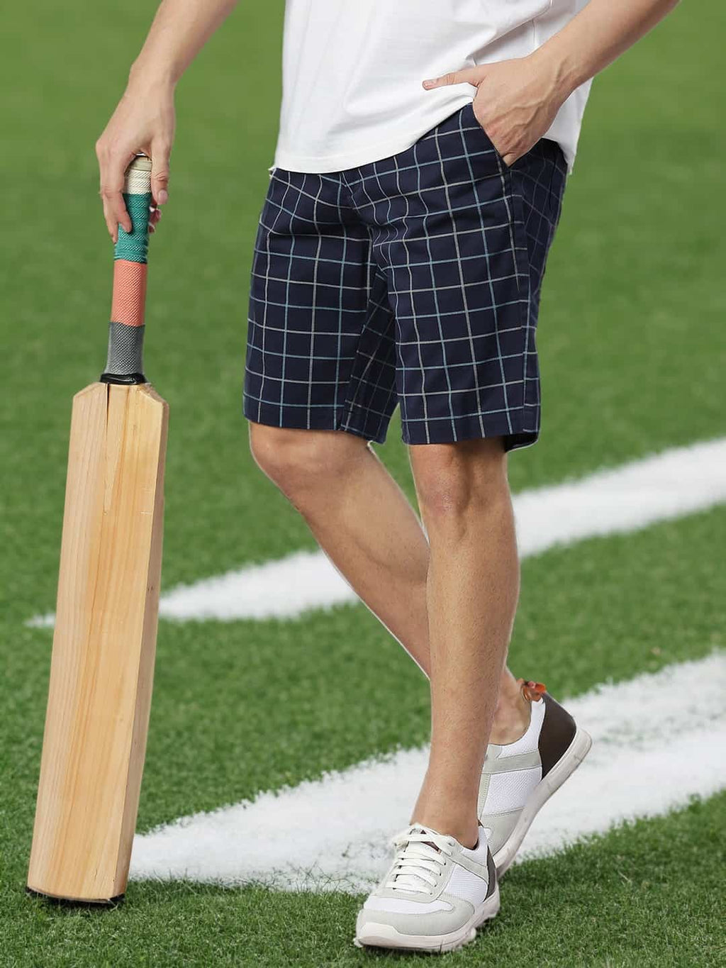Thomas Scott Men Checked Mid-Rise Slim Fit Sports Shorts