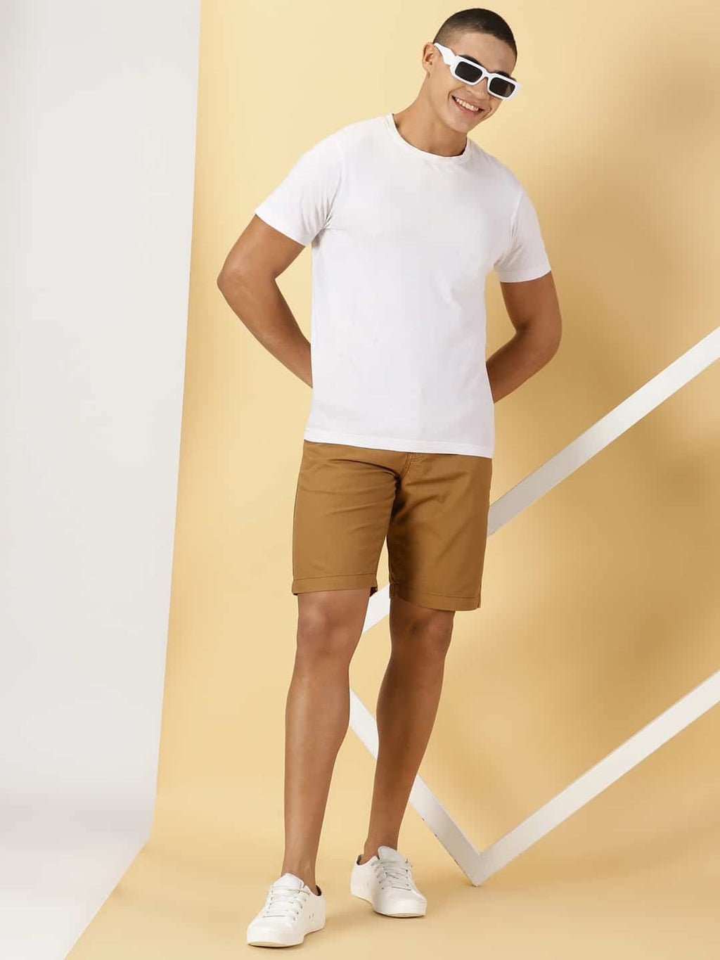 Thomas Scott Men Mid-Rise Chino Shorts
