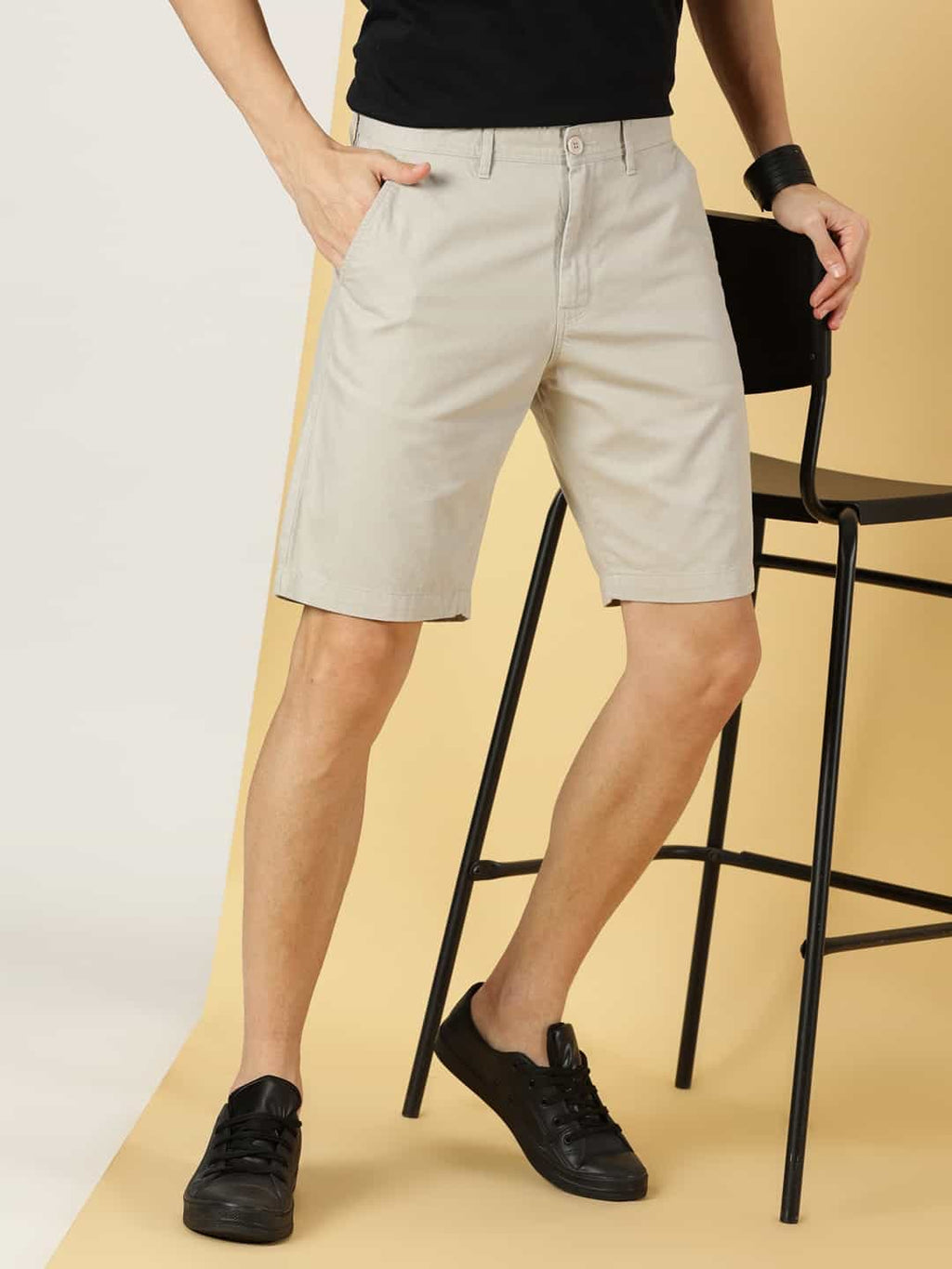 Thomas Scott Men Mid-Rise Chino Shorts
