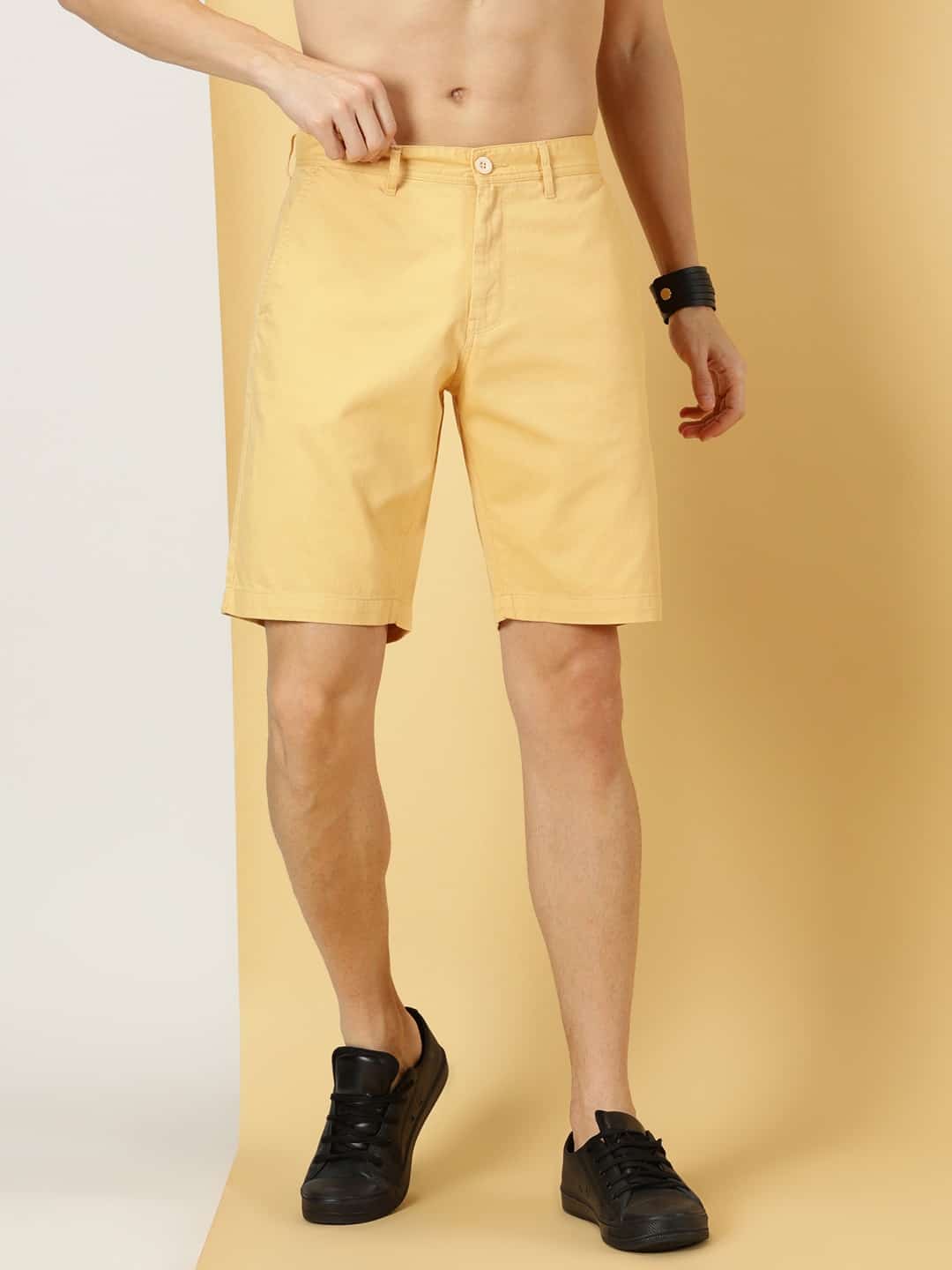 Thomas Scott Men Mid-Rise Shorts