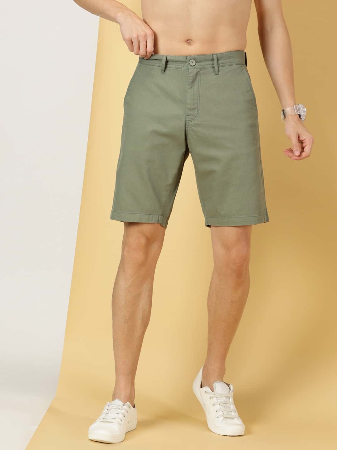 Thomas Scott Men Mid-Rise Shorts