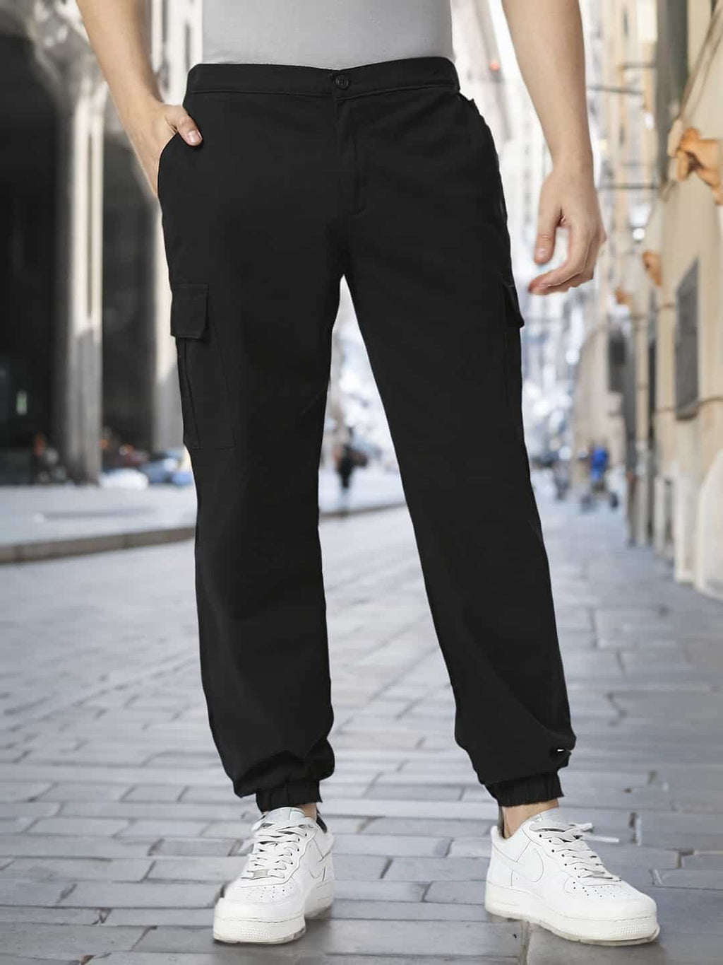 Thomas Scott Men Comfort Mid-Rise Easy Wash Cargo Trousers