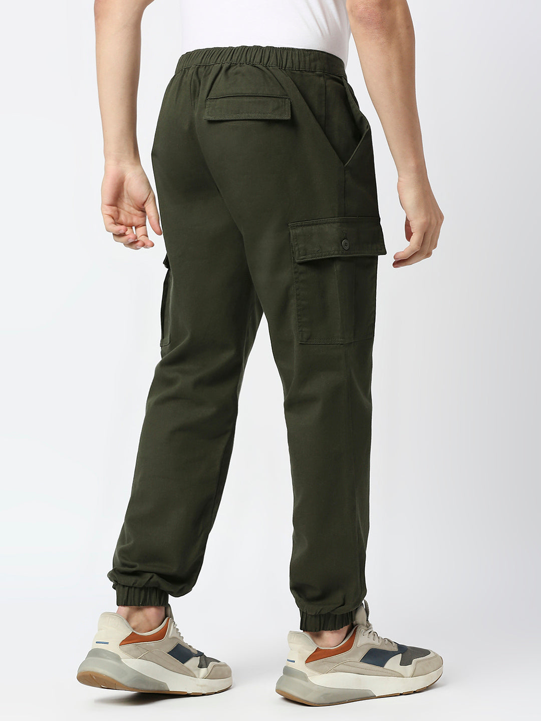 Thomas Scott Men Comfort Mid-Rise Easy Wash Cargo Trousers