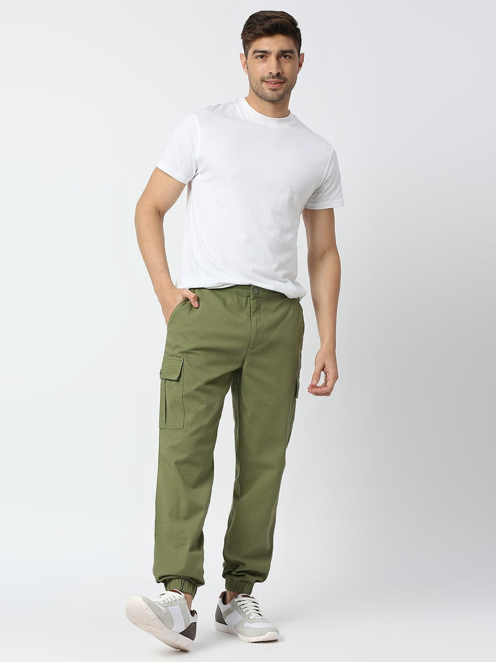 Thomas Scott Men Comfort Slim Fit Easy Wash Cargos