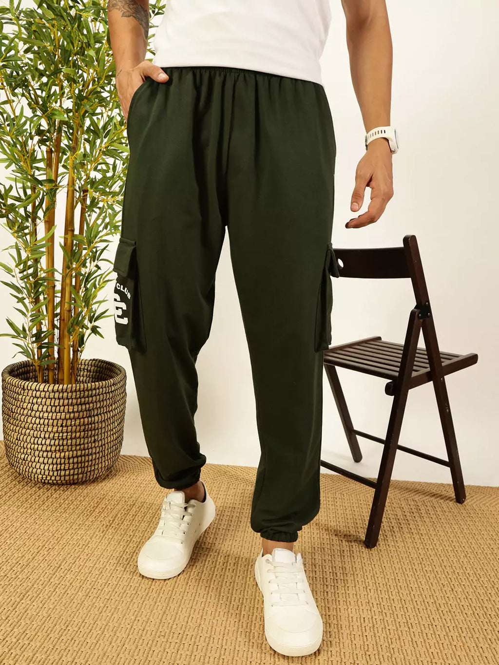 Thomas Scott Men Printed Relaxed Fit Mid Rise Cargo Joggers