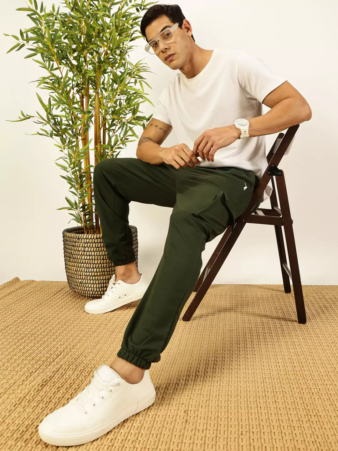 Thomas Scott Men Printed Relaxed Fit Mid Rise Cargo Joggers