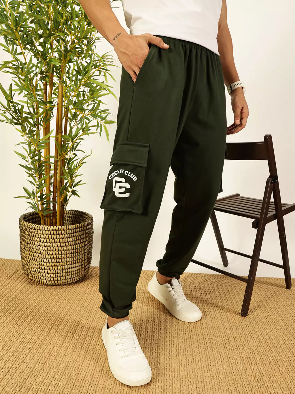 Thomas Scott Men Printed Relaxed Fit Mid Rise Cargo Joggers