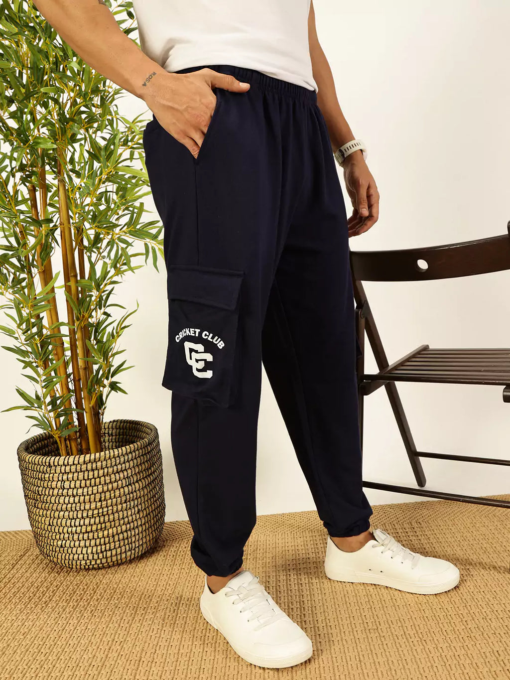 Thomas Scott Men Relaxed Fit Mid Rise Cargo Joggers