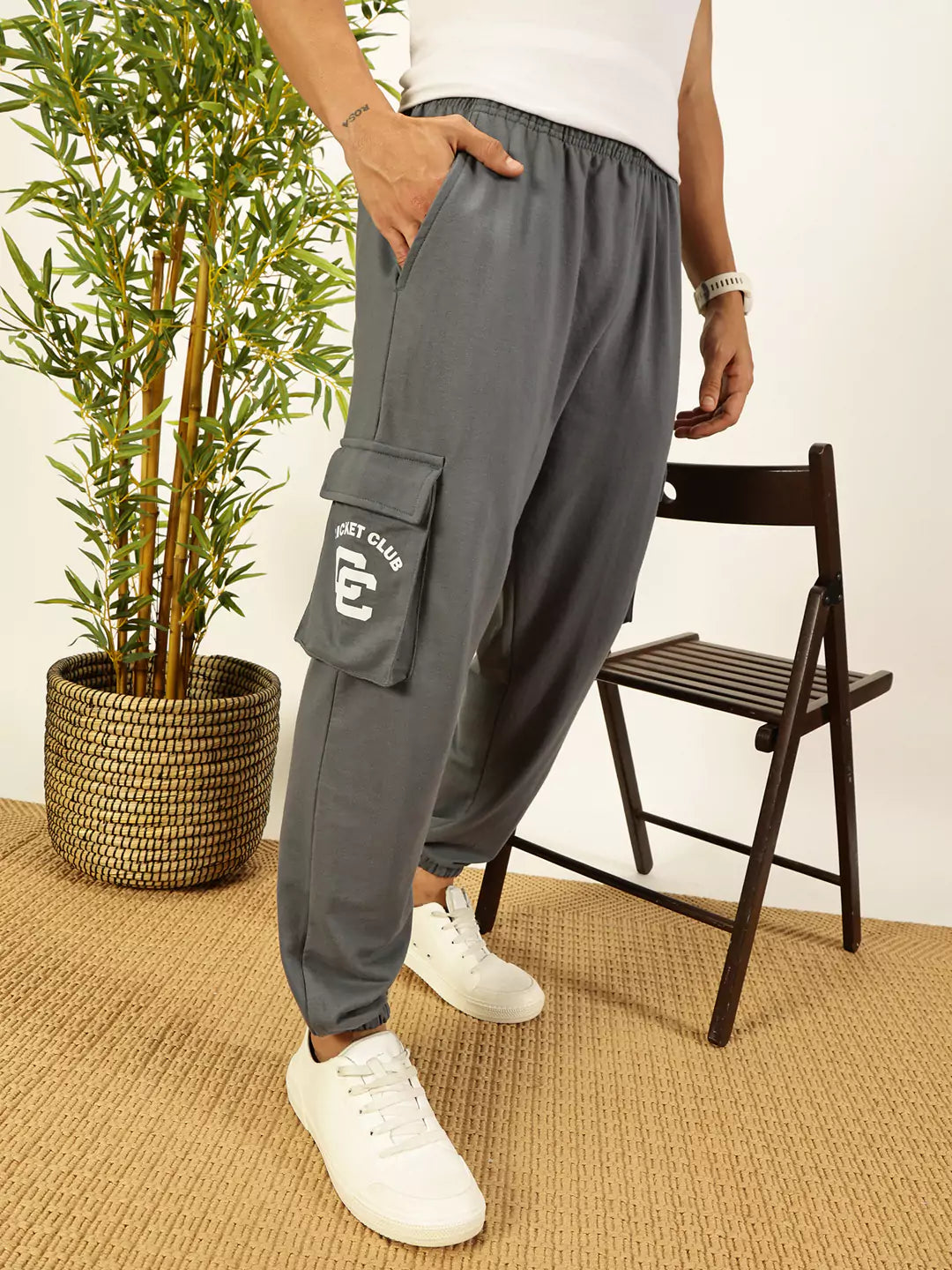 Thomas Scott Men Printed Relaxed Fit Mid Rise Cargo Joggers