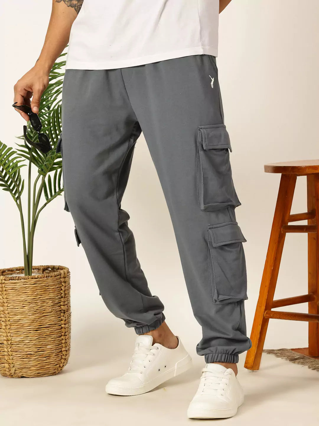 Thomas Scott Men Relaxed-Fit Joggers